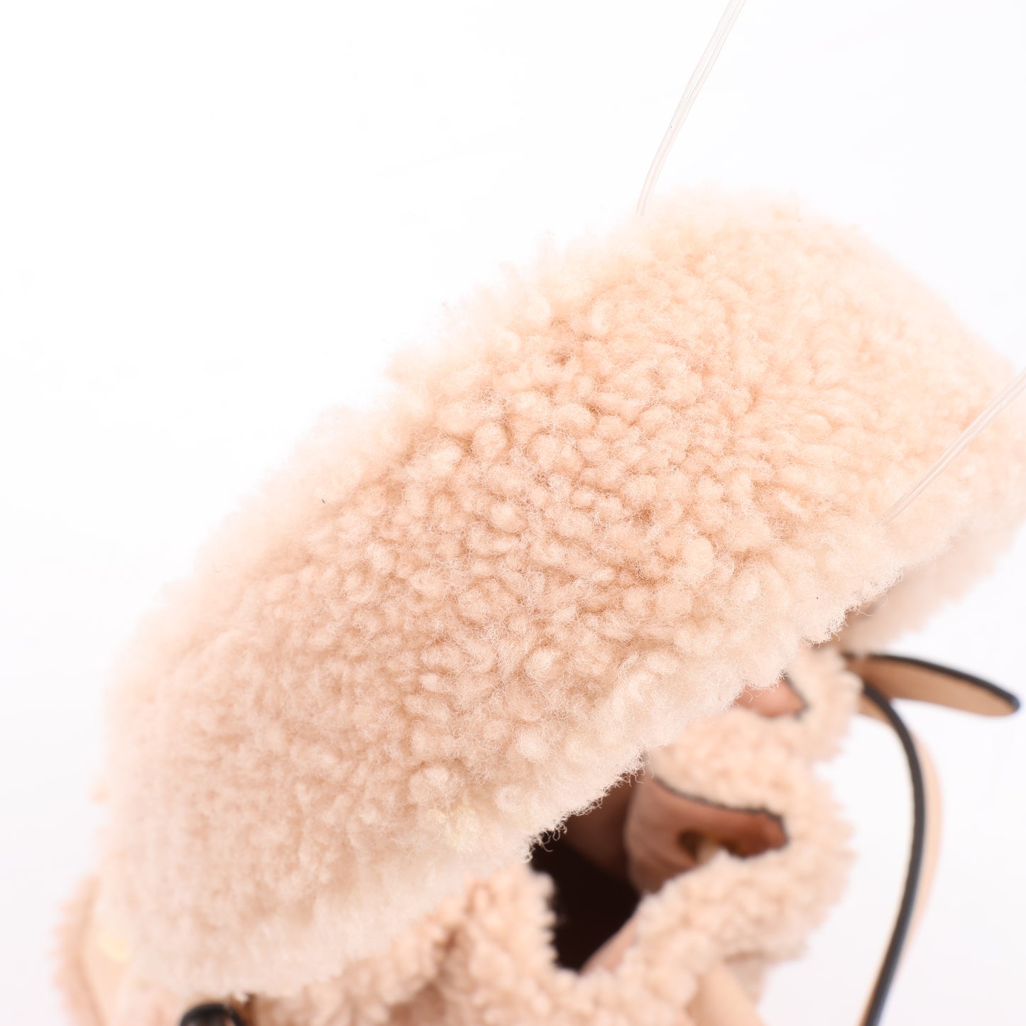 Fendi Mon Tresor Mini Mouton 2Way Umhängetasche in Puderbeige 8BS010