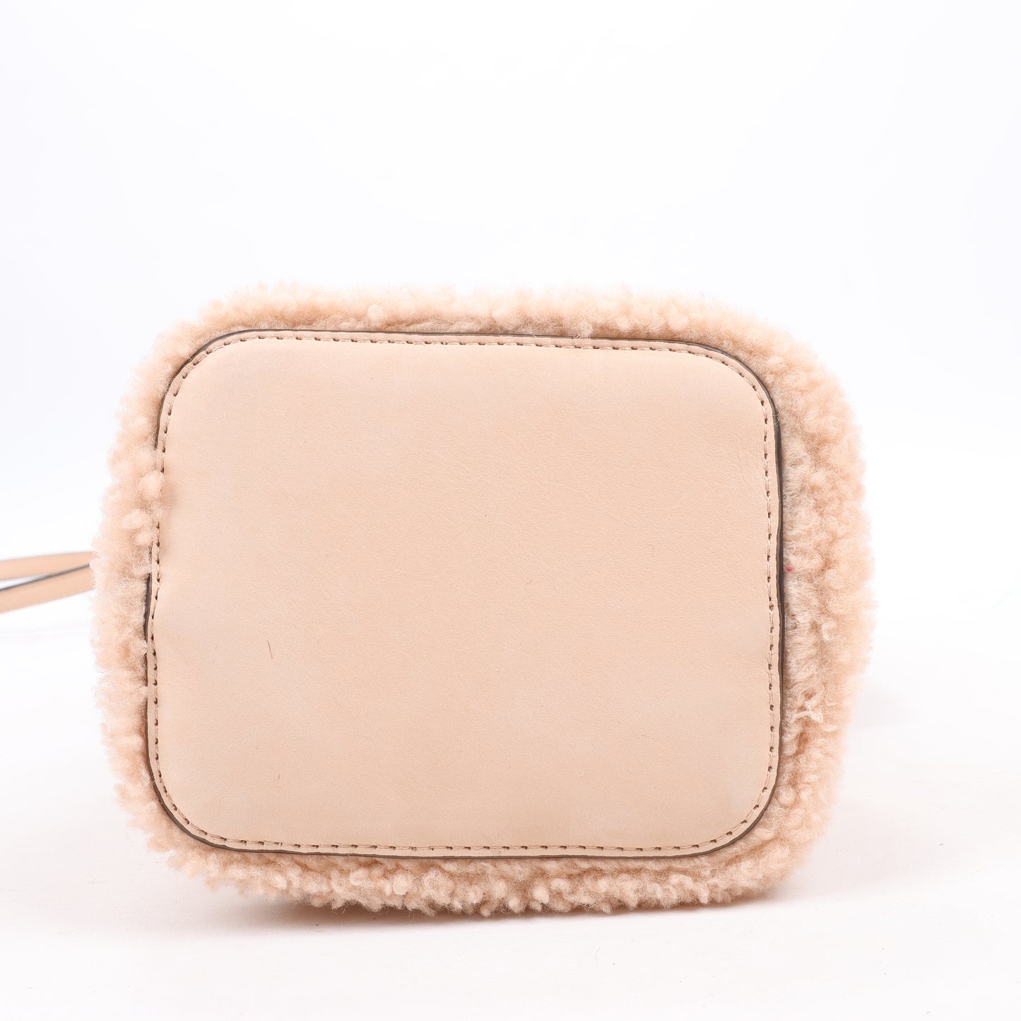 Fendi Mon Tresor Mini Mouton 2Way Umhängetasche in Puderbeige 8BS010