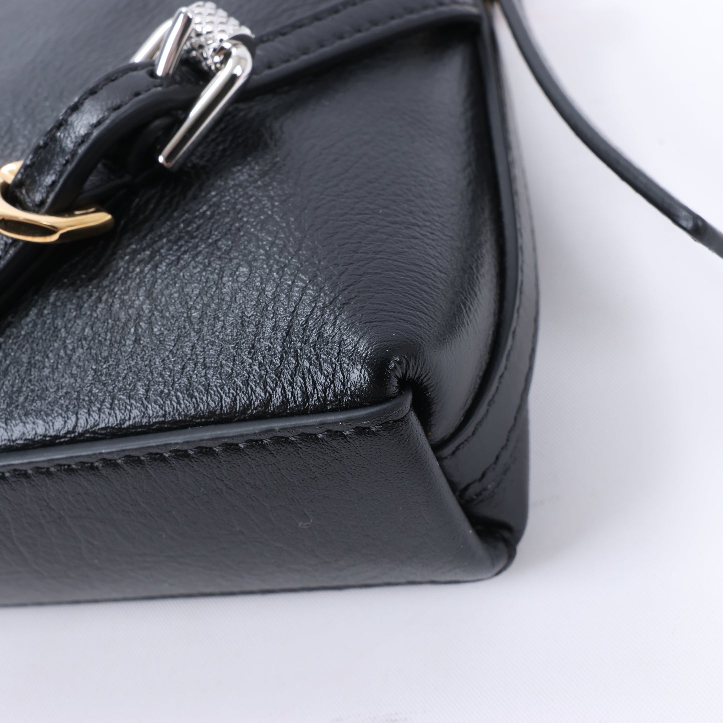 Givenchy „Voyeux“ 2-Wege-Umhängetasche aus schwarzem Leder