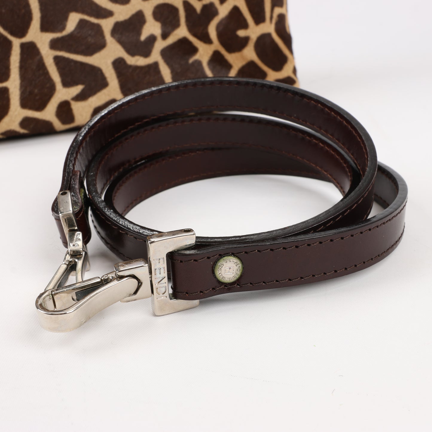 FENDI – 2-Wege-Handtasche aus Leder im Giraffen-Pony-Stil in Braun