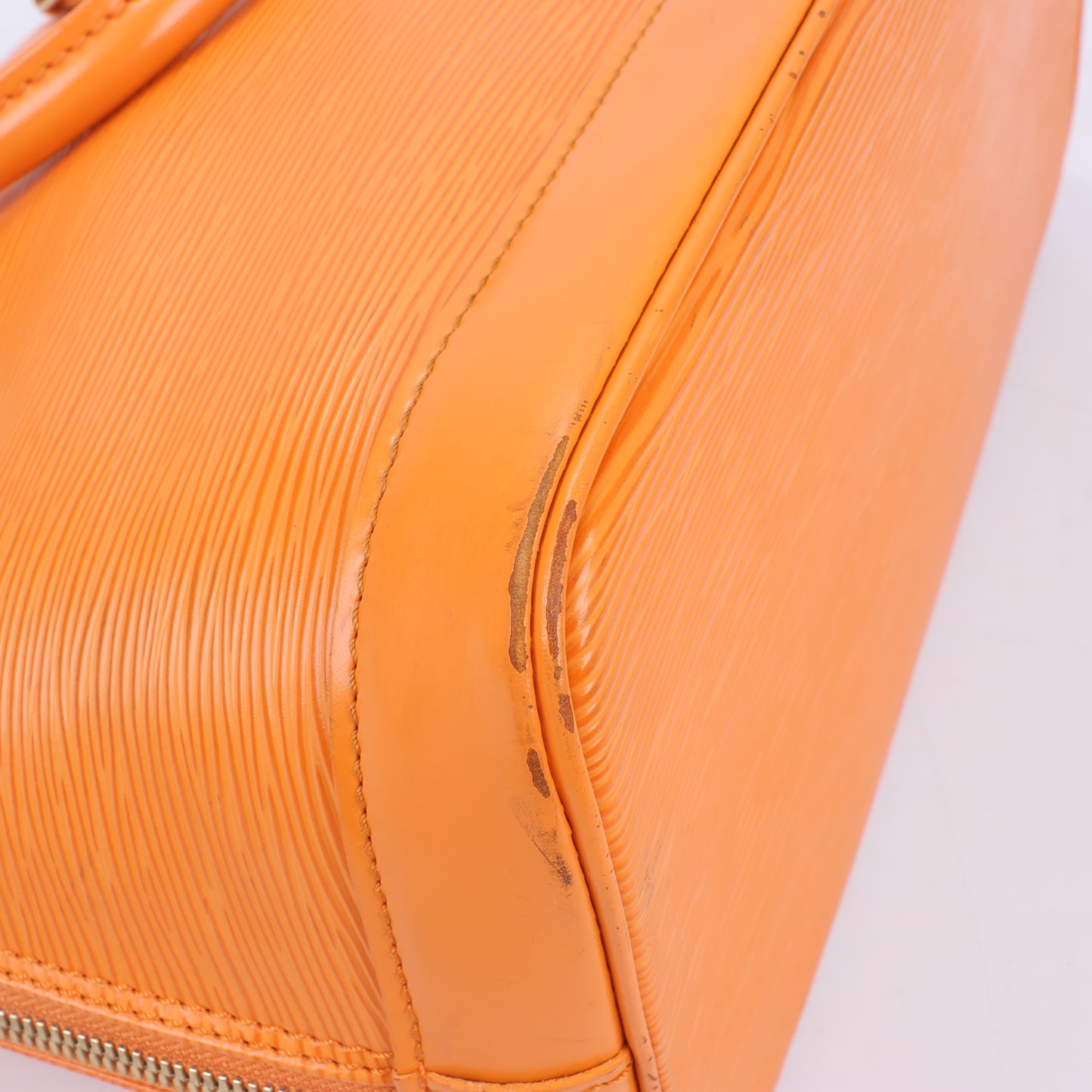 Louis Vuitton Epi Leather Alma PM Handbag in Orange M40623