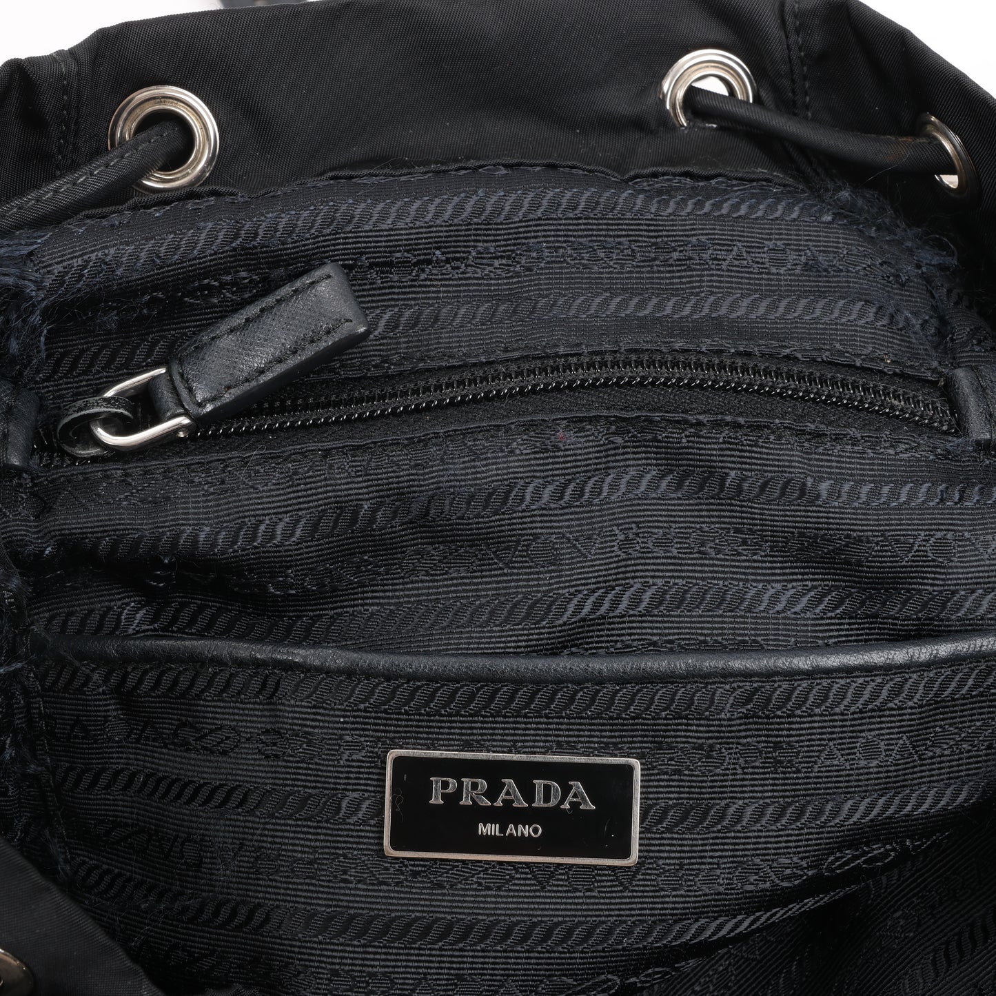Prada Tessuto Stoff x Lederrucksack in Schwarz