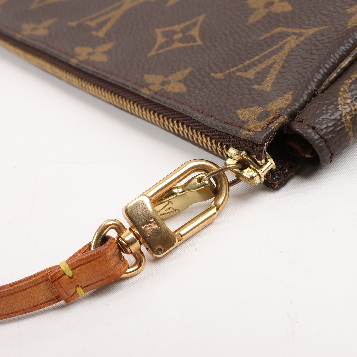 Louis Vuitton Monogram Canvas Pochette Accessoires Handbag M51980