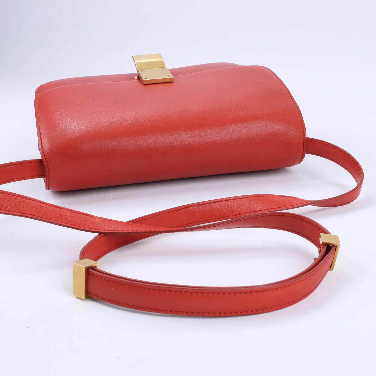 CELINE Classic Box mittelgroße Umhängetasche aus rotem Leder