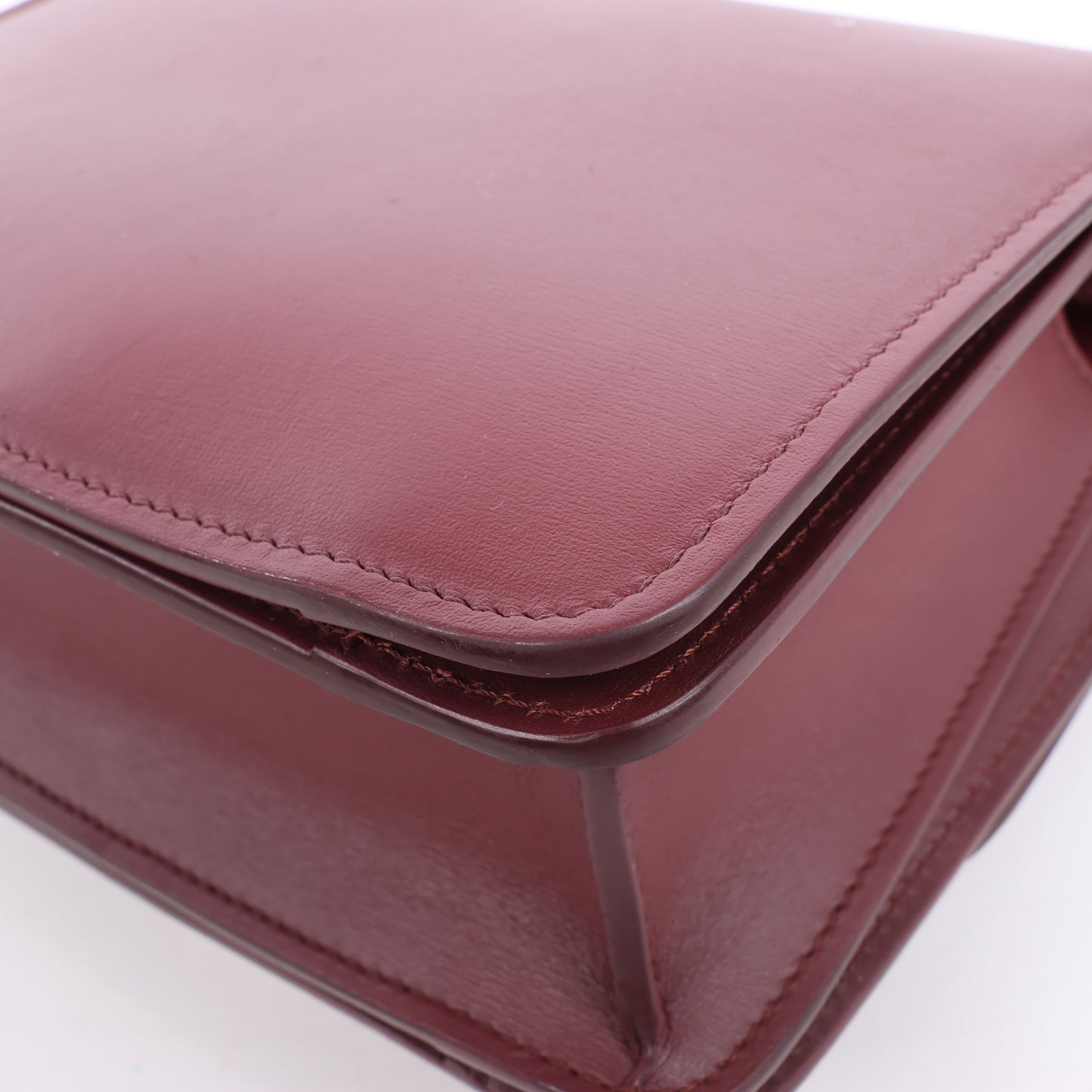 Celine – Classic Box – Kleine Schultertasche aus Leder in Burgunderrot