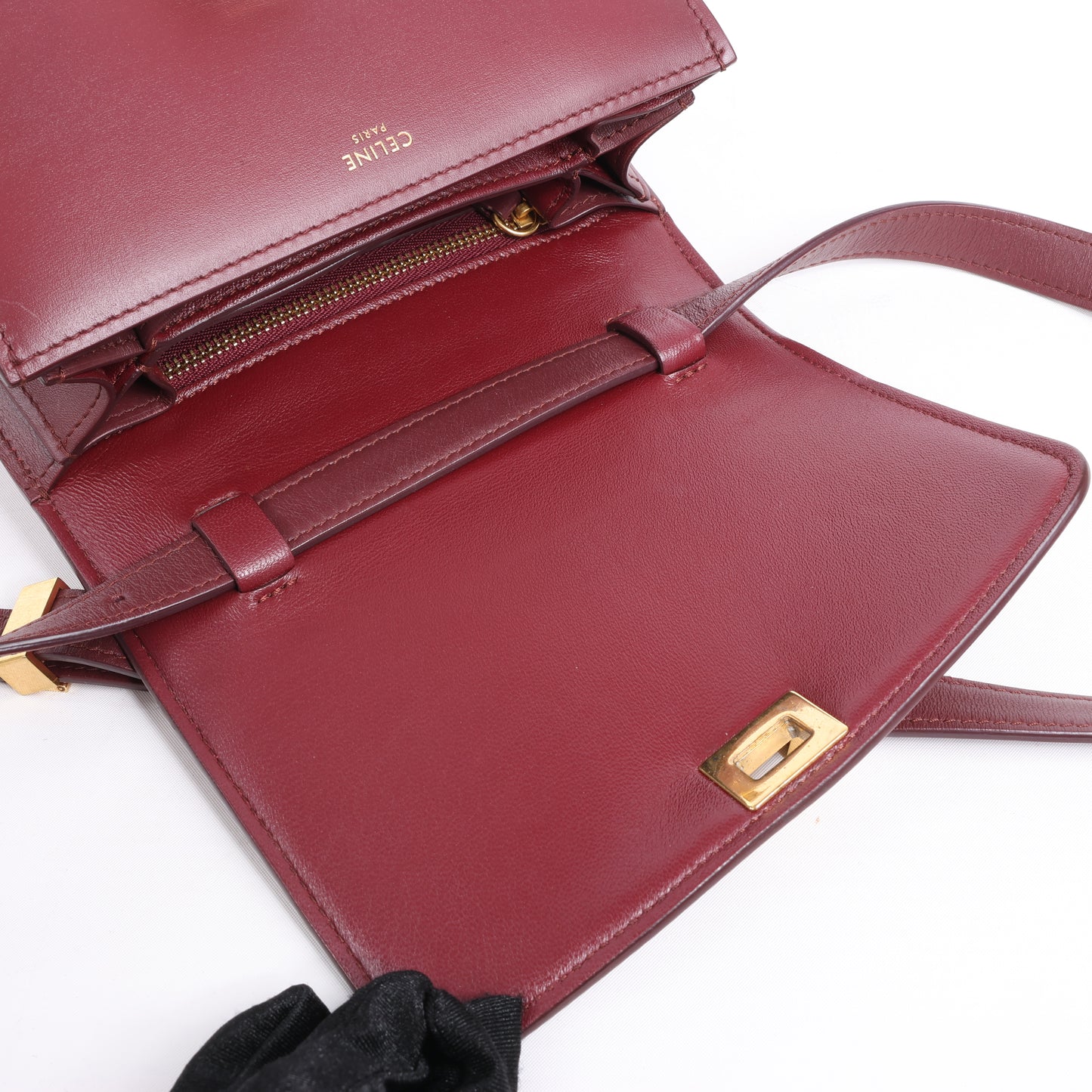 Celine – Classic Box – Kleine Schultertasche aus Leder in Burgunderrot