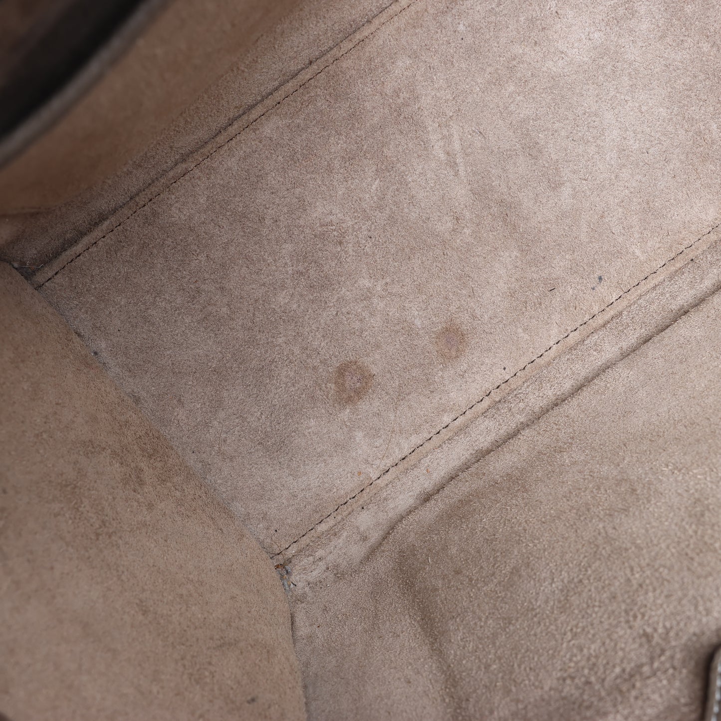CELINE Luggage Micro Lederhandtasche in Greige