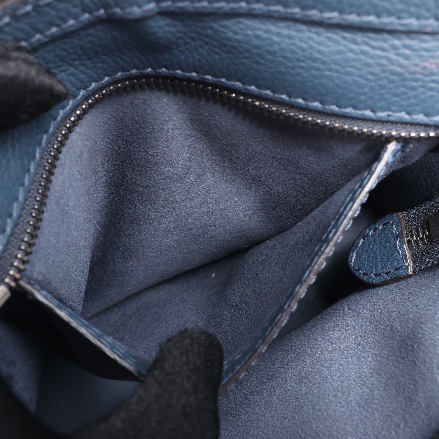 CELINE Nano Luggage 2Way-Handtasche aus Leder in Marineblau