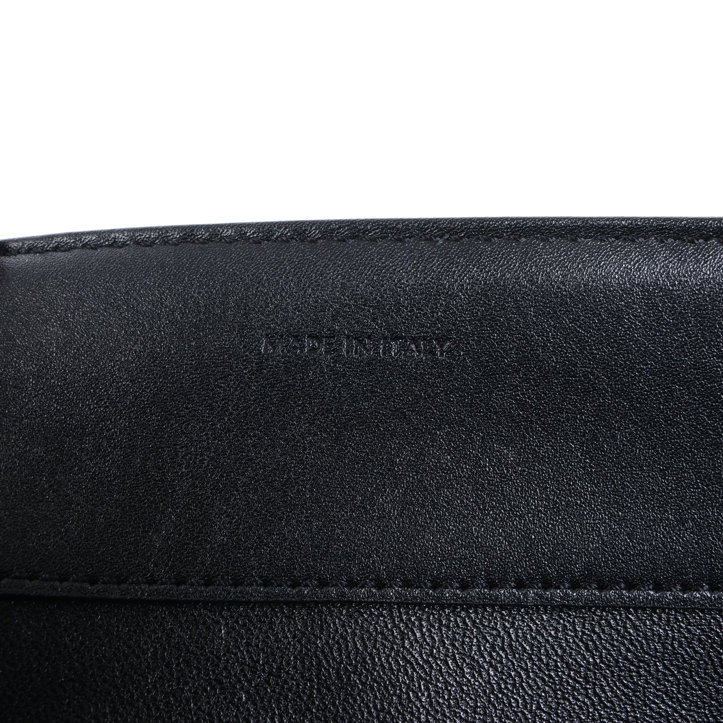 Celine – Sac 16 – Mittlere 2-Wege-Handtasche aus glattem Leder in Schwarz
