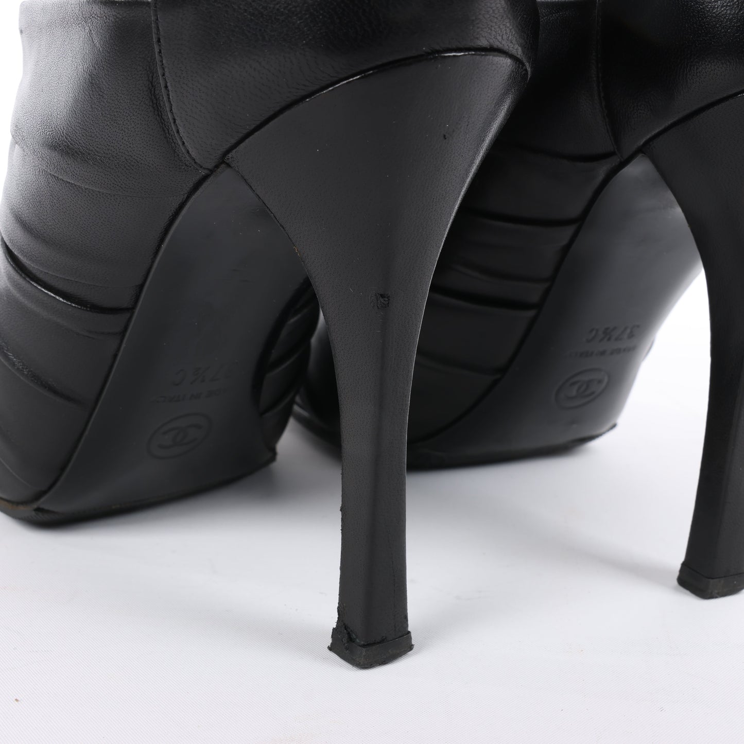 Chanel Coco Mark Camelia Lederstiefeletten in Schwarz G28629, Größe 37,5 EU