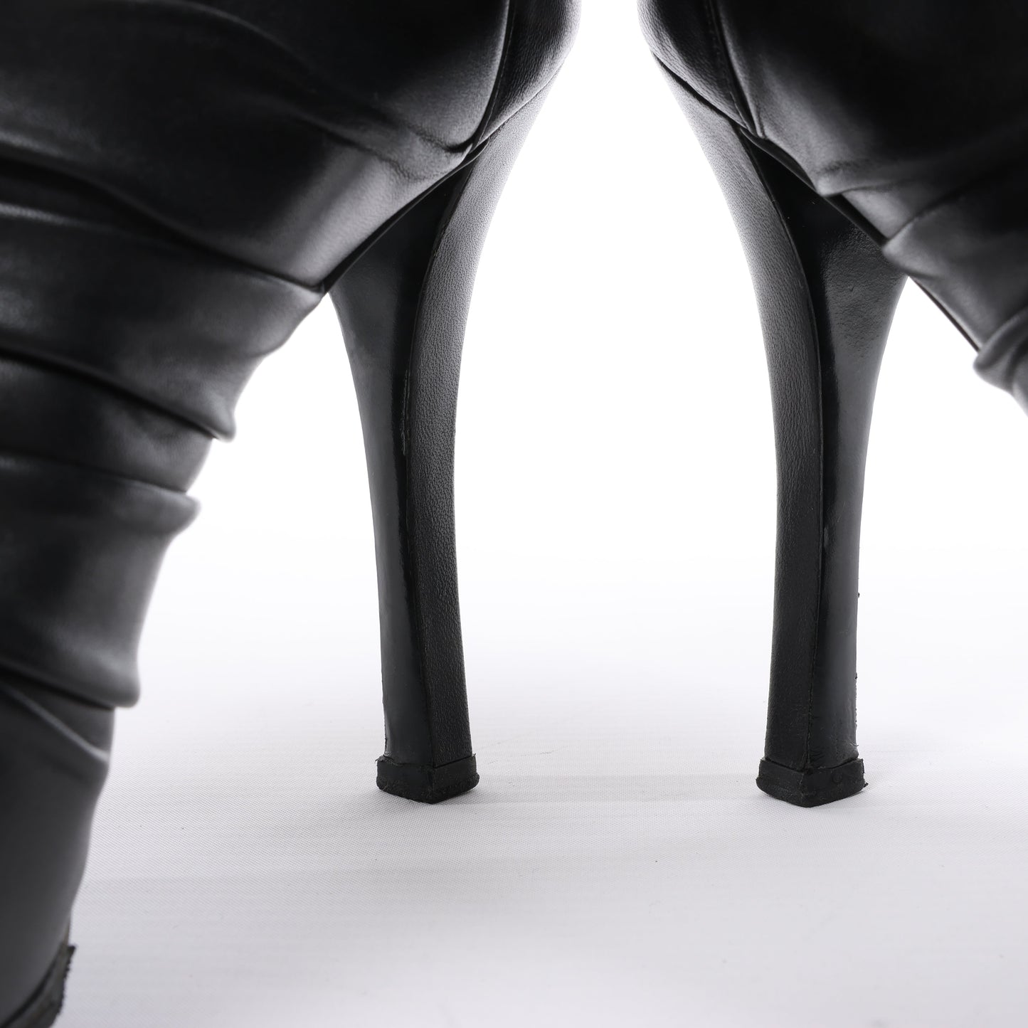 Chanel Coco Mark Camelia Lederstiefeletten in Schwarz G28629, Größe 37,5 EU