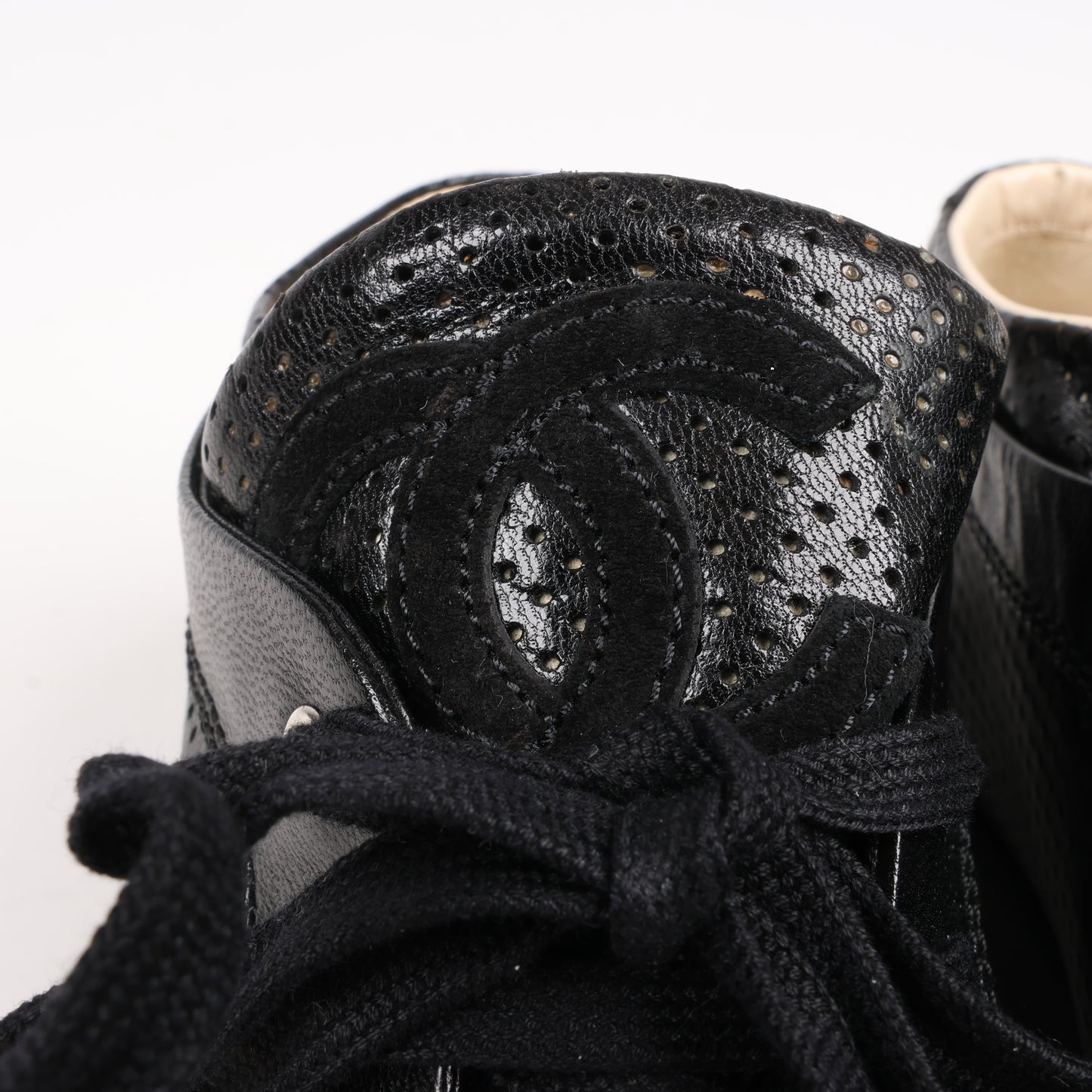 CHANEL Coco Mark 11P Wildleder x Leder Sneakers 37 in Schwarz G25313