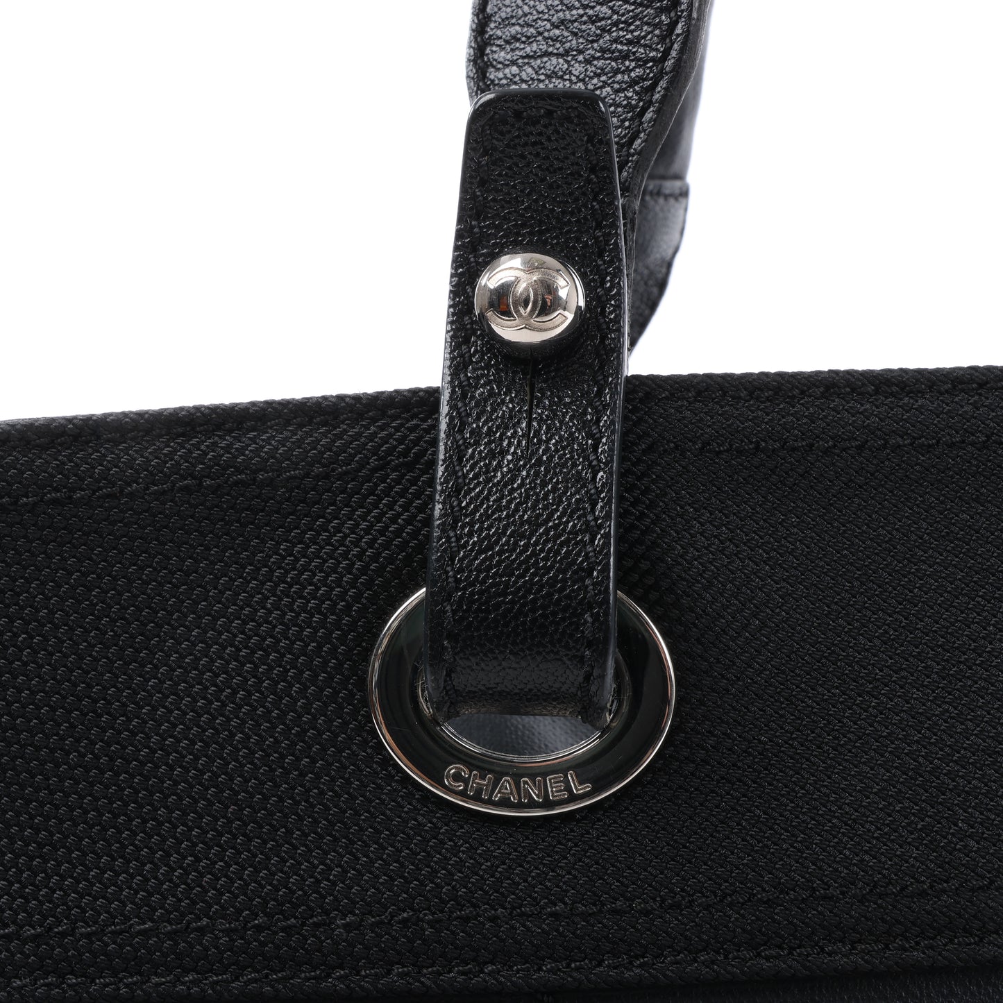 Chanel Paris Biarritz MM Coating Canvas Umhängetasche in Schwarz