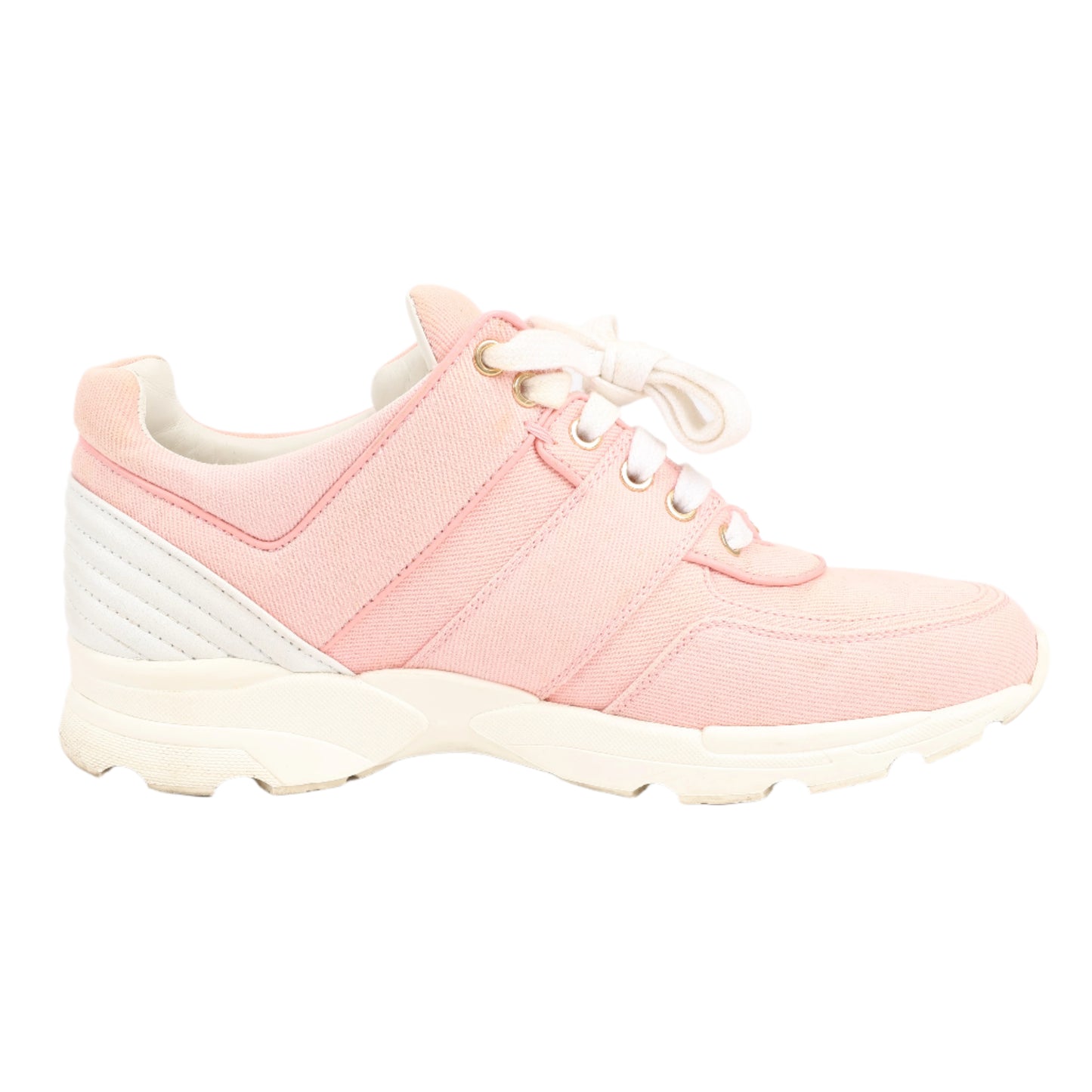 CHANEL CC-Schnürsneaker aus rosa Canvas und weißem Leder, Größe 38,5 EU