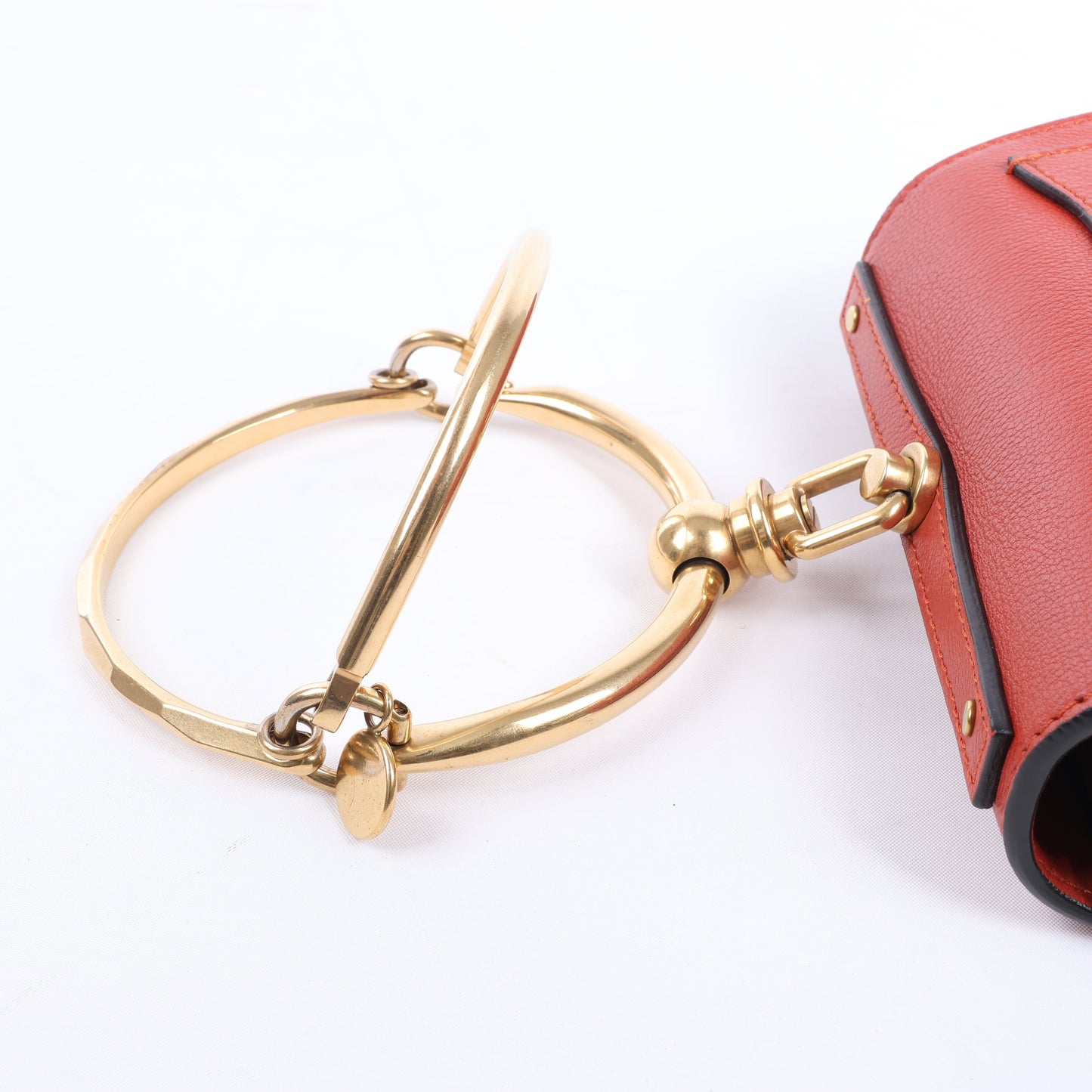 CHLOE – Kleine 2-Wege-Umhängetasche „Nile Bracelet“ aus rotem Leder