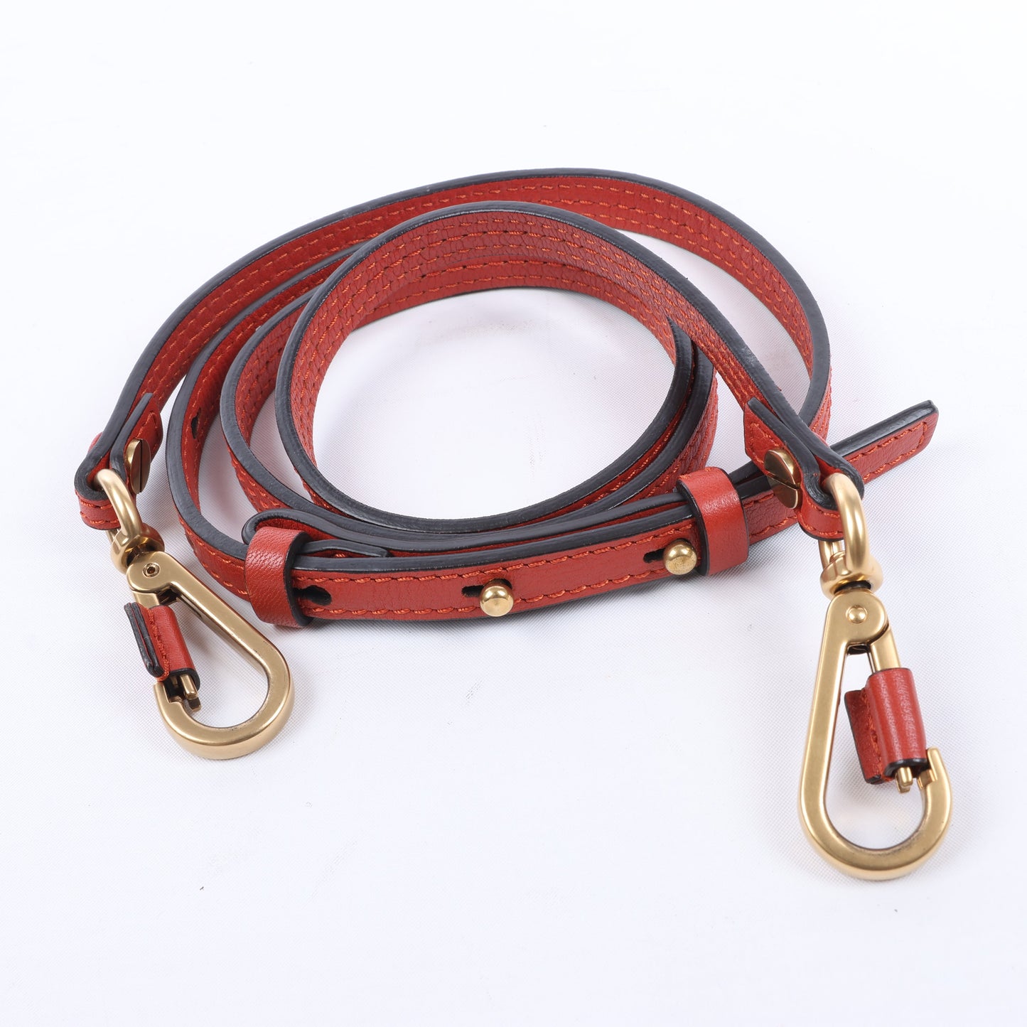 CHLOE – Kleine 2-Wege-Umhängetasche „Nile Bracelet“ aus rotem Leder