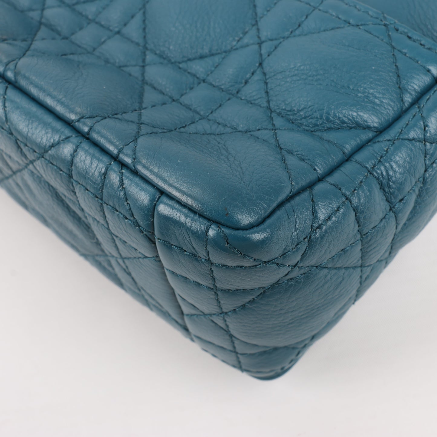 Christian Dior – Caro – Schultertasche aus blauem Leder mit Kettenriemen
