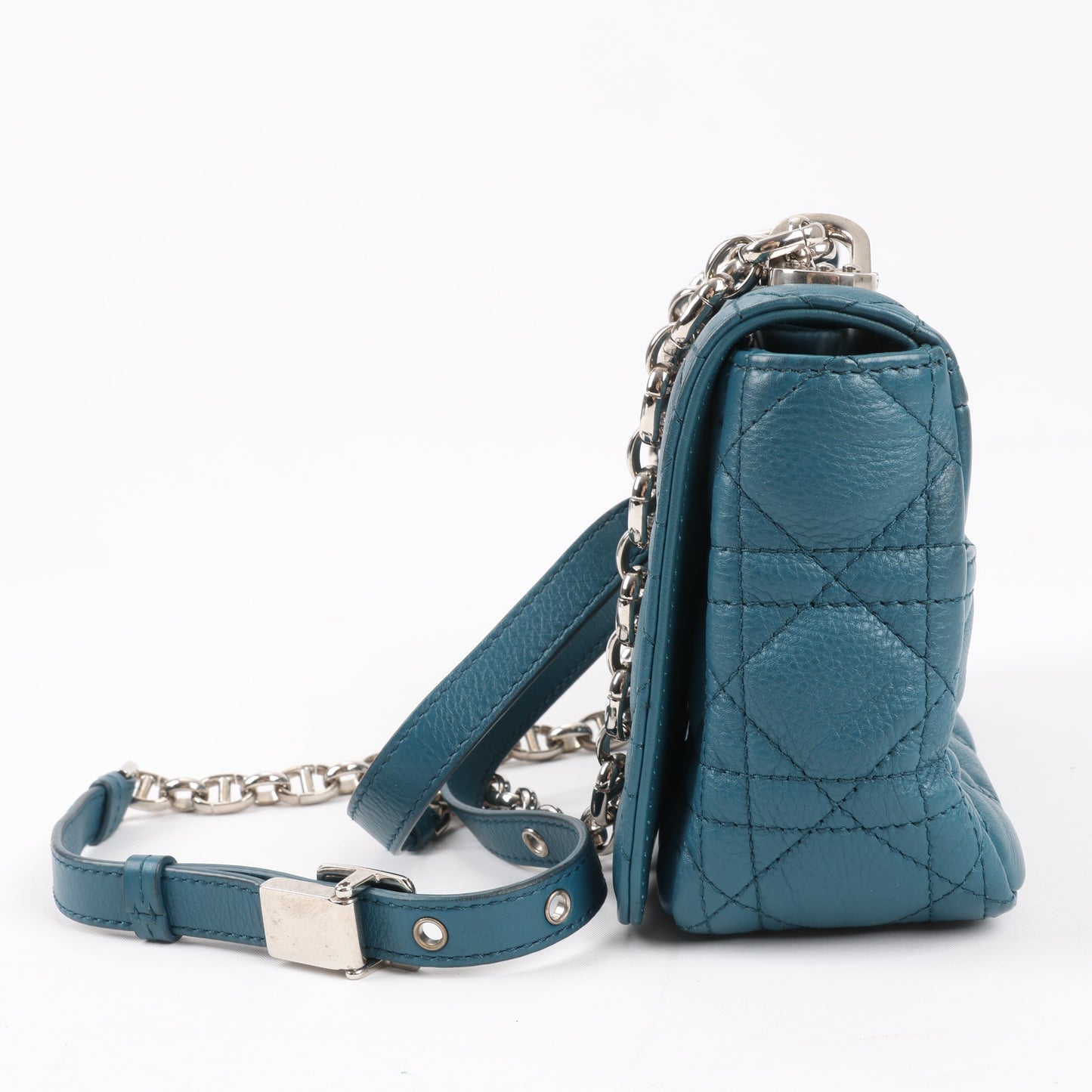Christian Dior – Caro – Schultertasche aus blauem Leder mit Kettenriemen