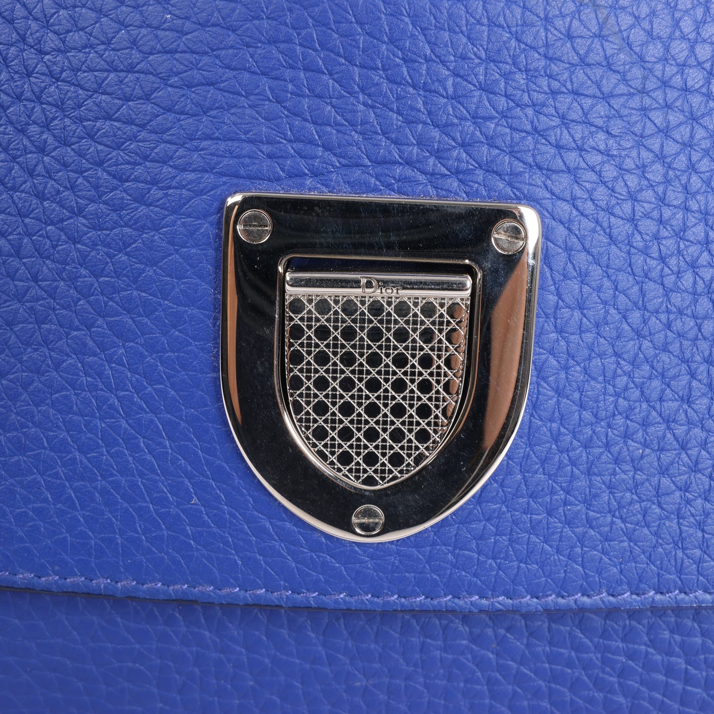 Christian Dior Diorever – Mittlere 2-Wege-Handtasche aus Leder in Blau