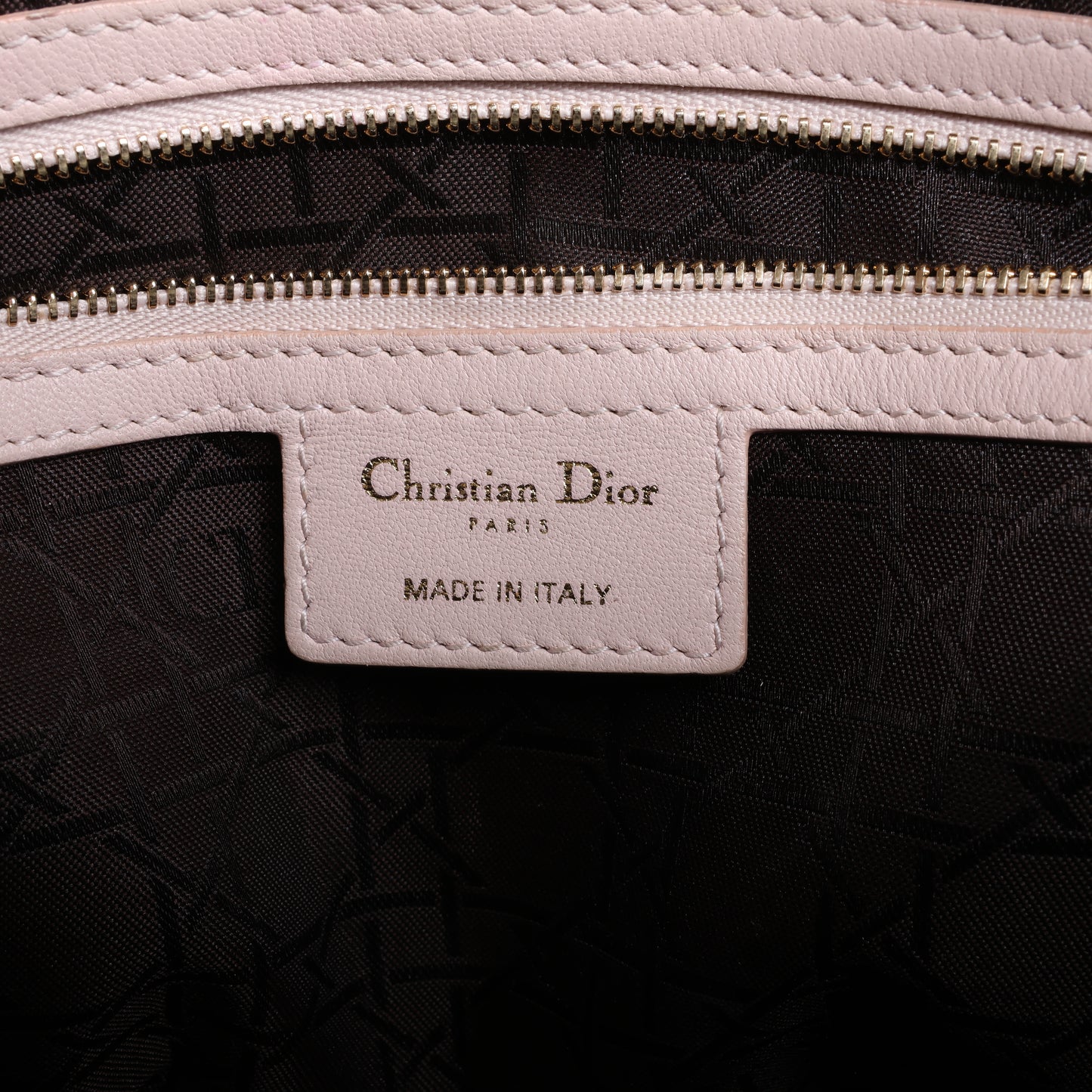 Christian Dior Lady Dior Cannage Große 2-Wege-Handtasche aus Leder in Hellrosa