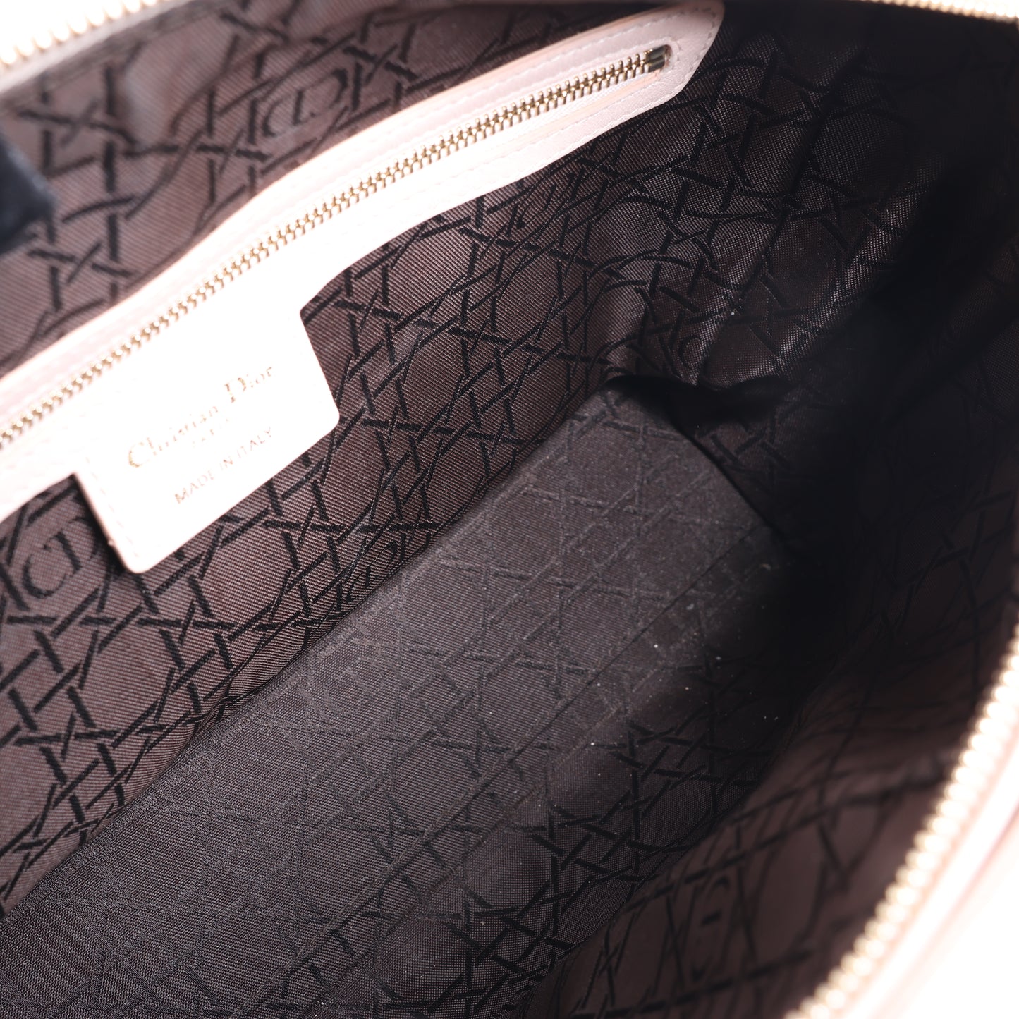 Christian Dior Lady Dior Cannage Große 2-Wege-Handtasche aus Leder in Hellrosa