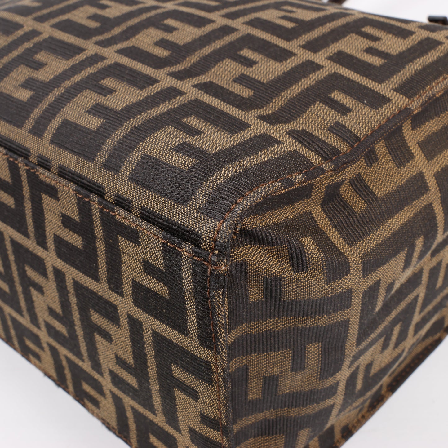 FENDI – Zucchino Mamma Bucket-Umhängetasche aus Canvas und Leder in Braun
