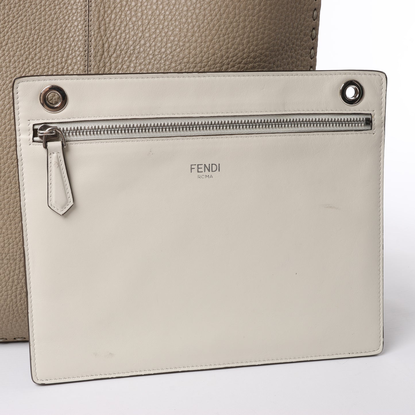 Fendi Peek-a-boo X-light ICU Co., Ltd. Lederhandtasche in Beige 7VA528