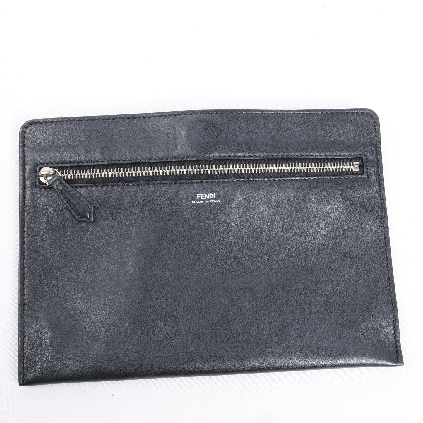 Fendi – Dotcom – Halb-Schultertasche aus schwarzem Leder mit Kettenriemen