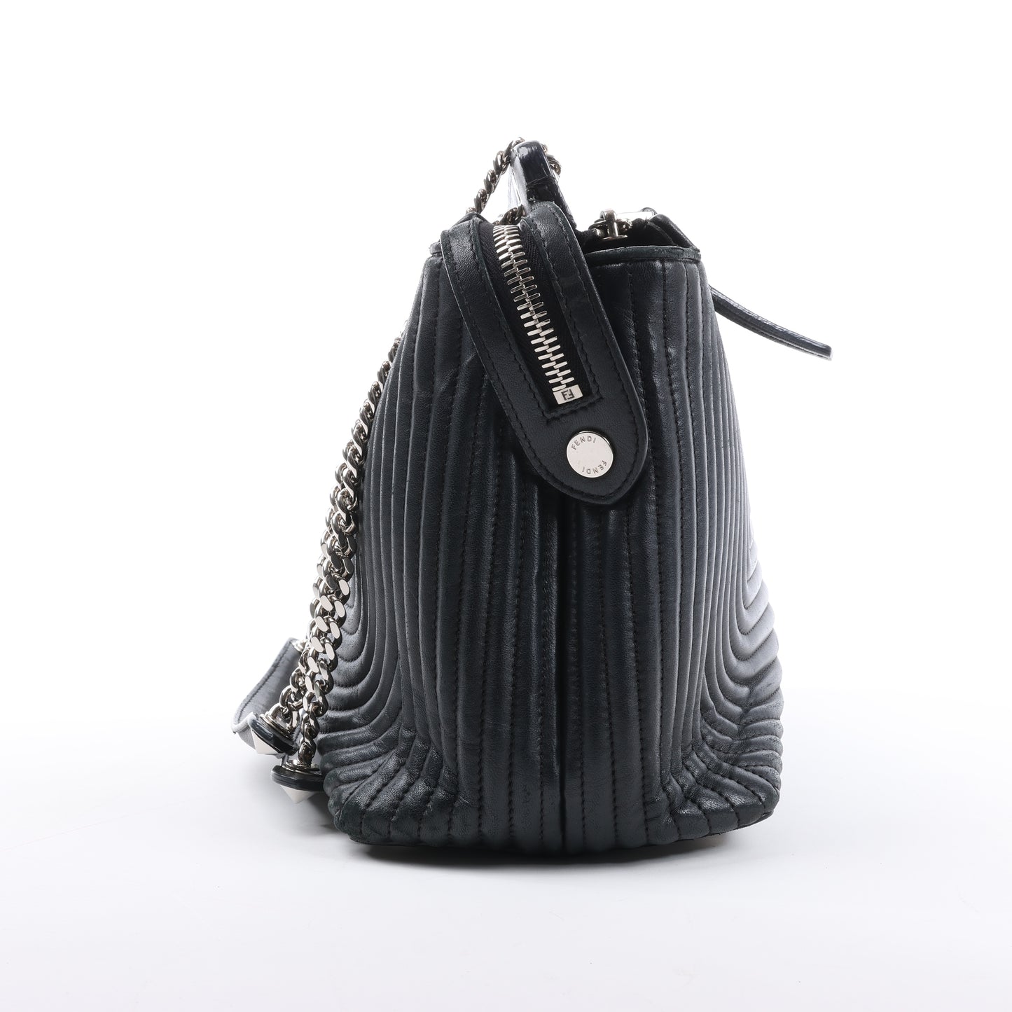 Fendi – Dotcom – Halb-Schultertasche aus schwarzem Leder mit Kettenriemen