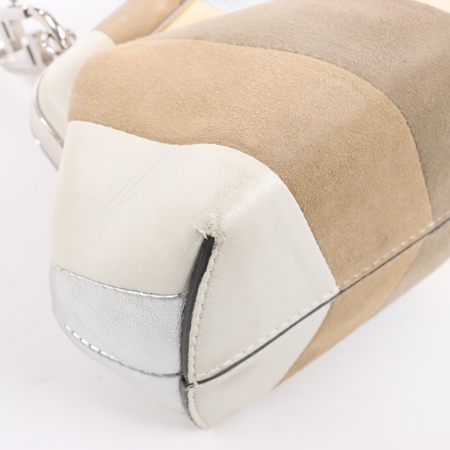 FENDI First Leather x Wildleder-Umhängetasche in Beige 8BP129