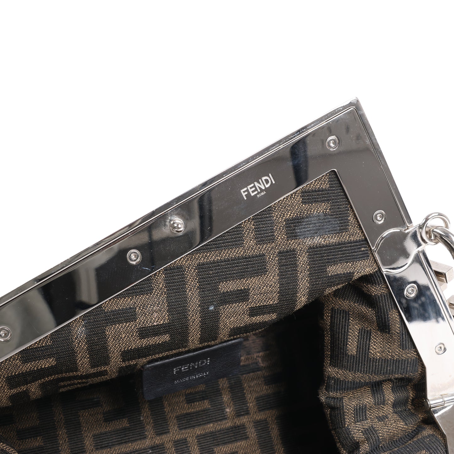 FENDI First Leather x Wildleder-Umhängetasche in Beige 8BP129
