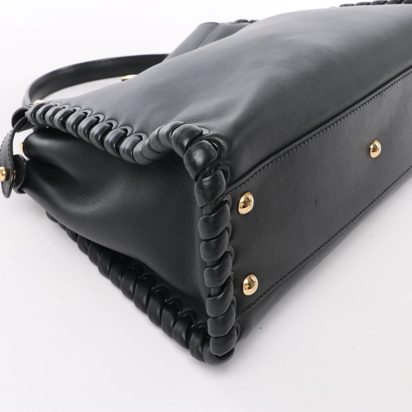 Fendi Peekaboo Regular 2-Wege-Handtasche aus Leder in Schwarz 8BN290