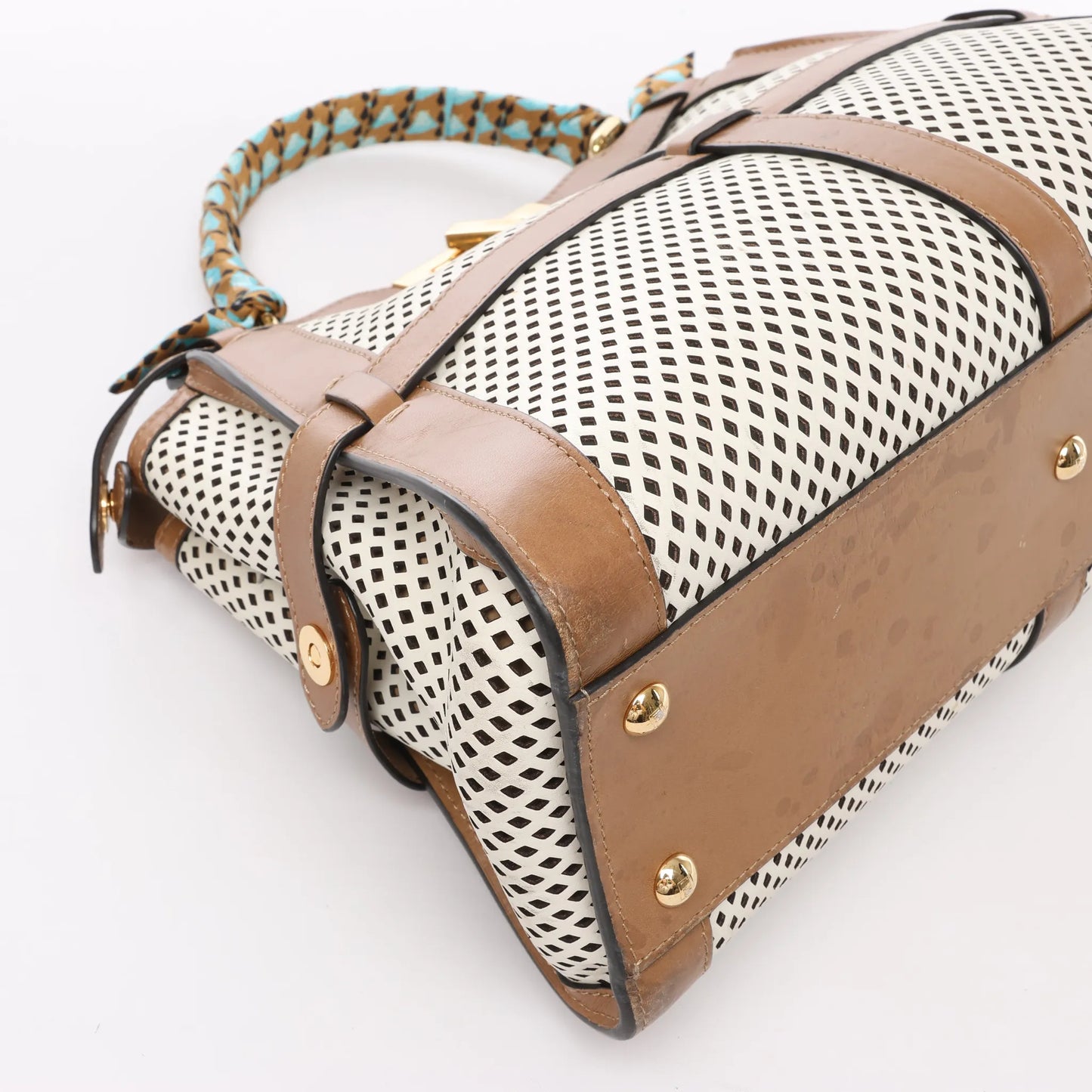 Fendi Peekaboo Regular 2-Wege-Handtasche aus perforiertem Leder in Braun x Beige 8BN290