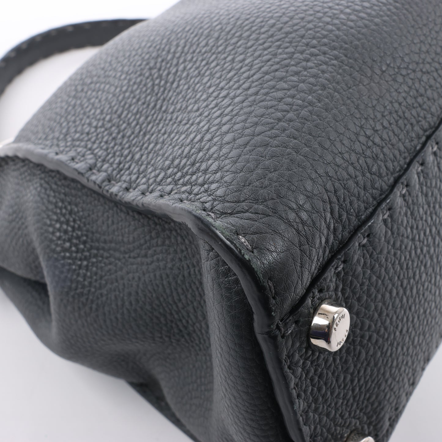Fendi Peekaboo Regular Selleria Leder 2Way Handtasche in Grau 8BN226