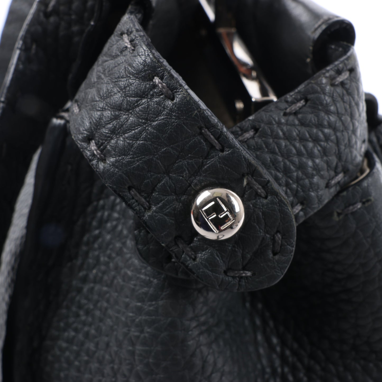 Fendi Peekaboo Regular Selleria Leder 2Way Handtasche in Grau 8BN226