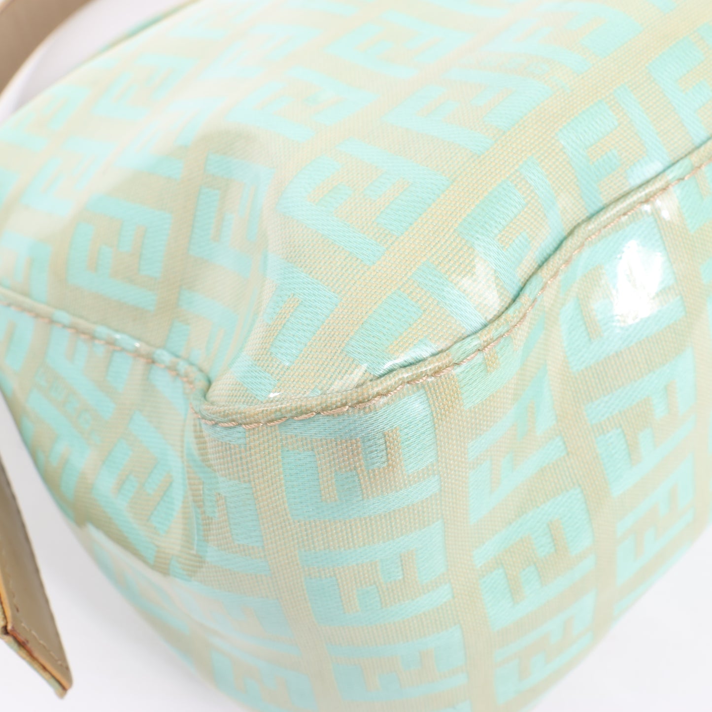 FENDI Baguette Zucchino Coating Canvas Schultertasche in Grün