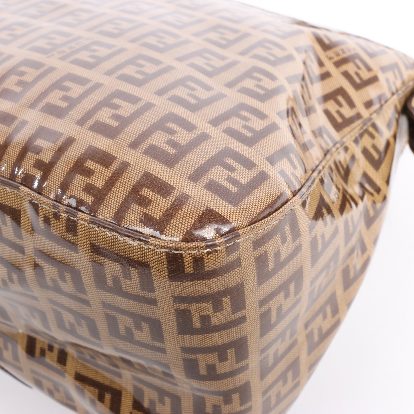 FENDI Zucchino Mamma Baguette Emaille Umhängetasche in Braun 26325