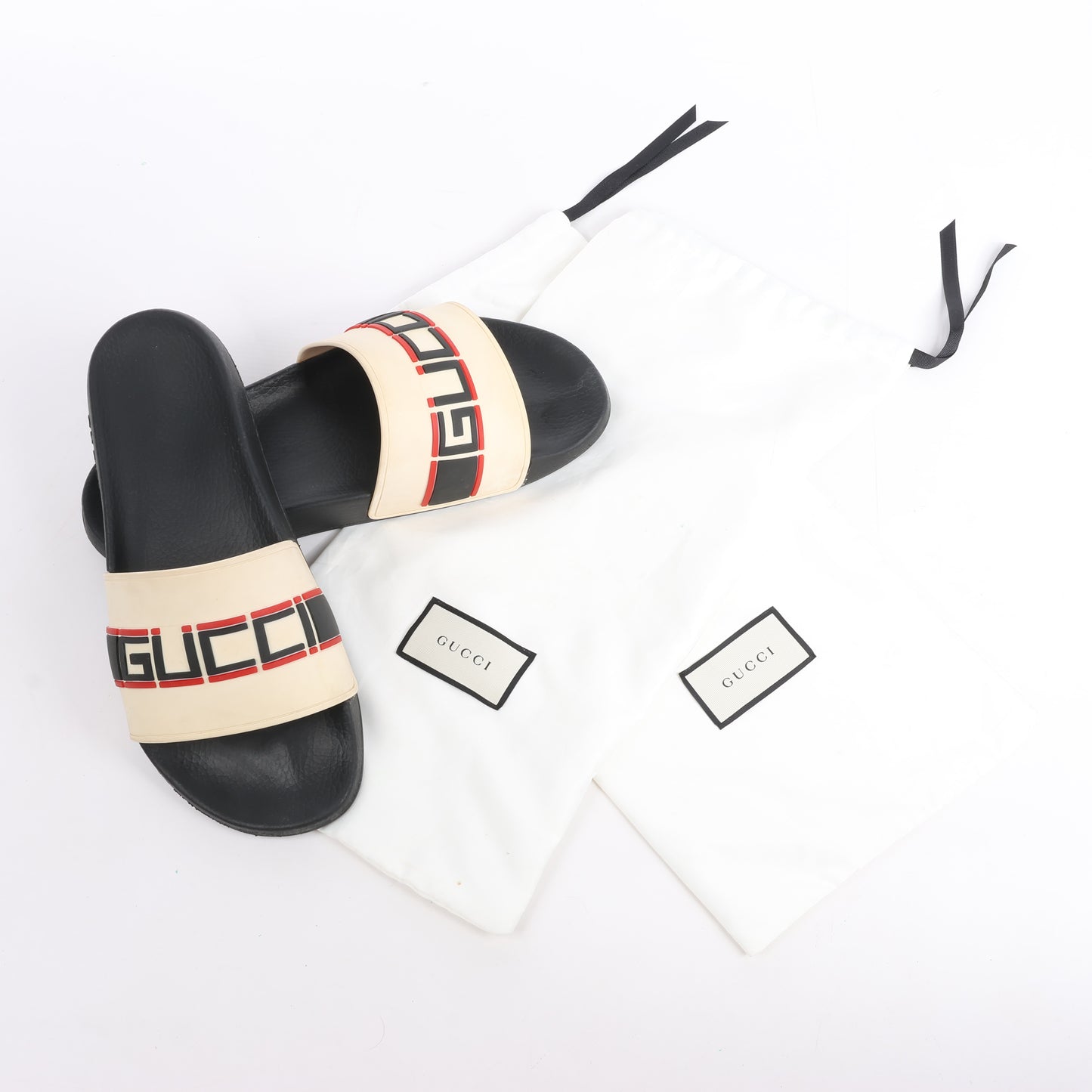 Gucci Pursuit Slides Sandalen, Beige/Schwarz/Rot, Größe 46