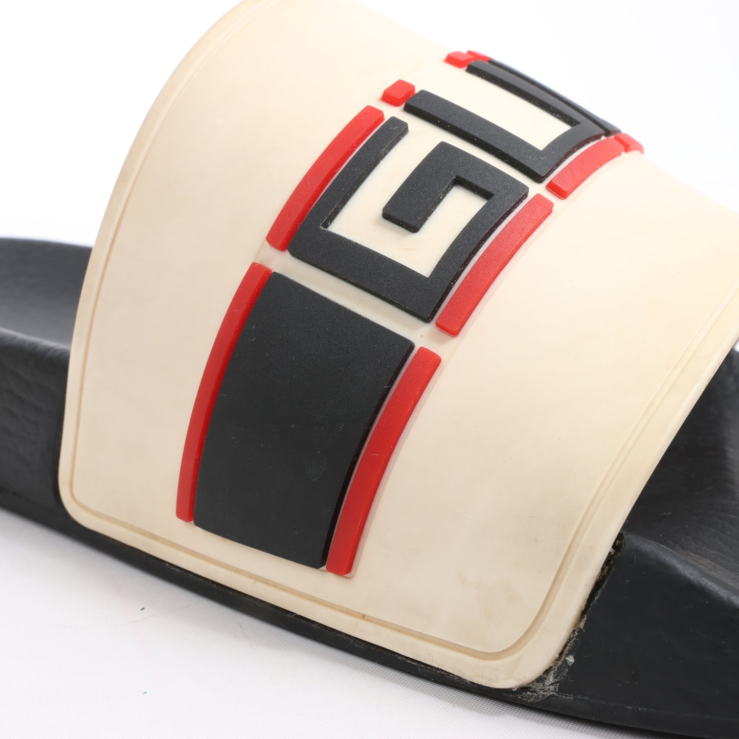 Gucci Pursuit Slides Sandalen, Beige/Schwarz/Rot, Größe 46