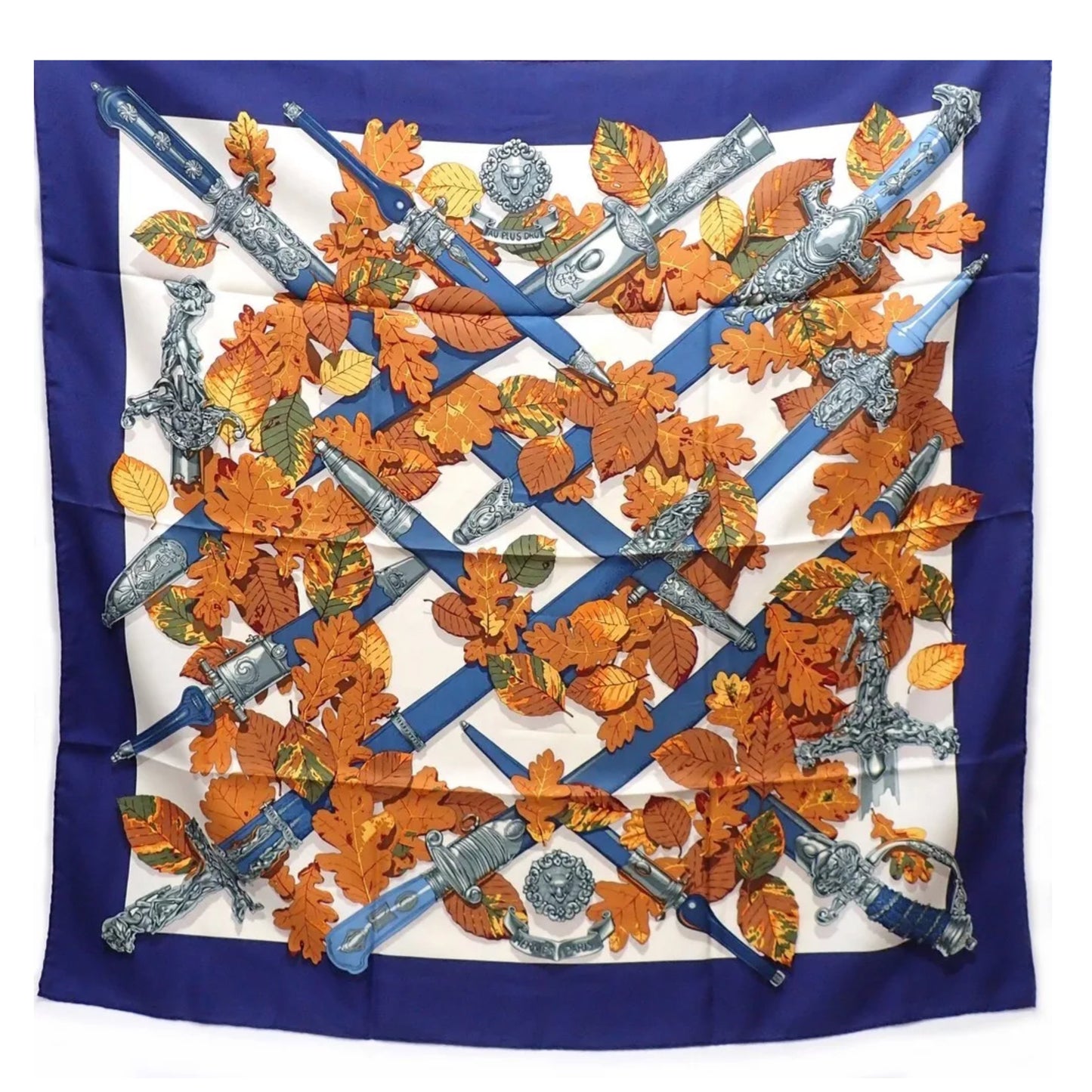 Hermès Carré 90 „AU PLUS DRU“ 100 % Seidenschal in Marineblau