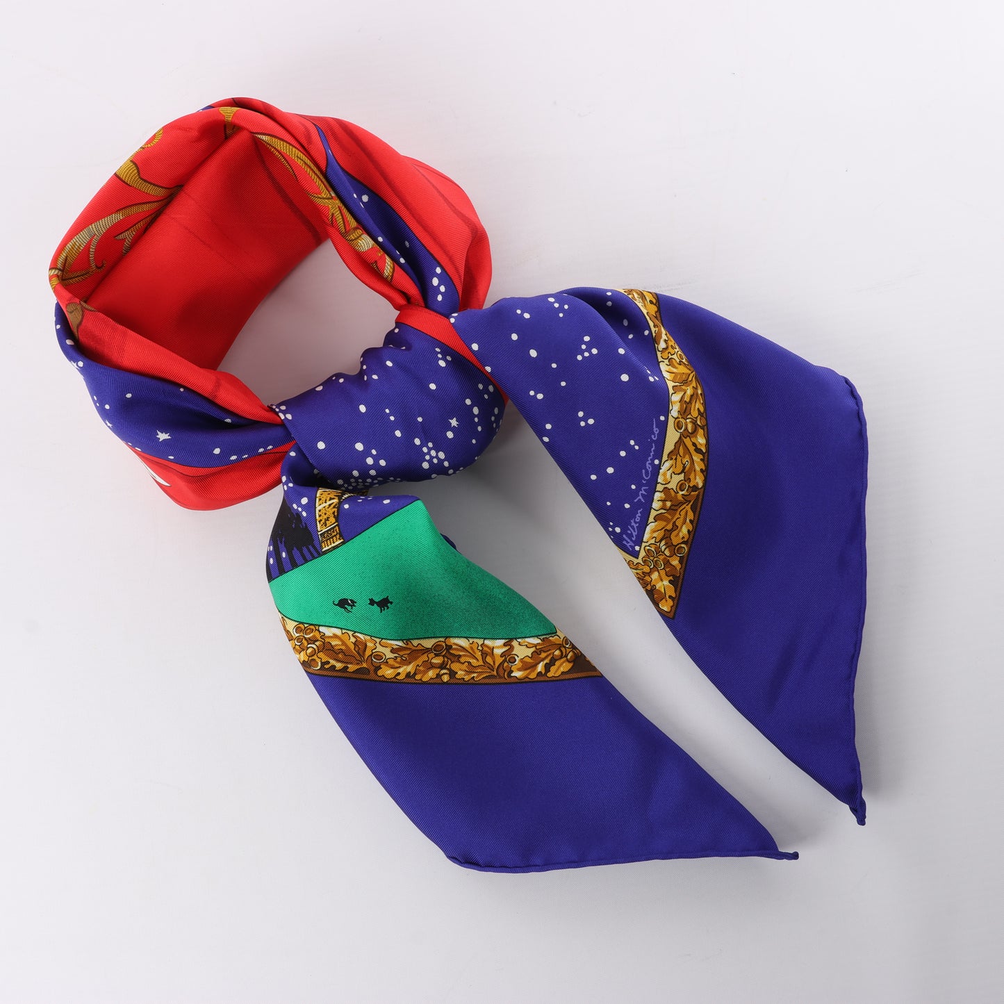 Hermès Carré 90 "Souvenirs de Paris" 100% Silk Scarf in Blue