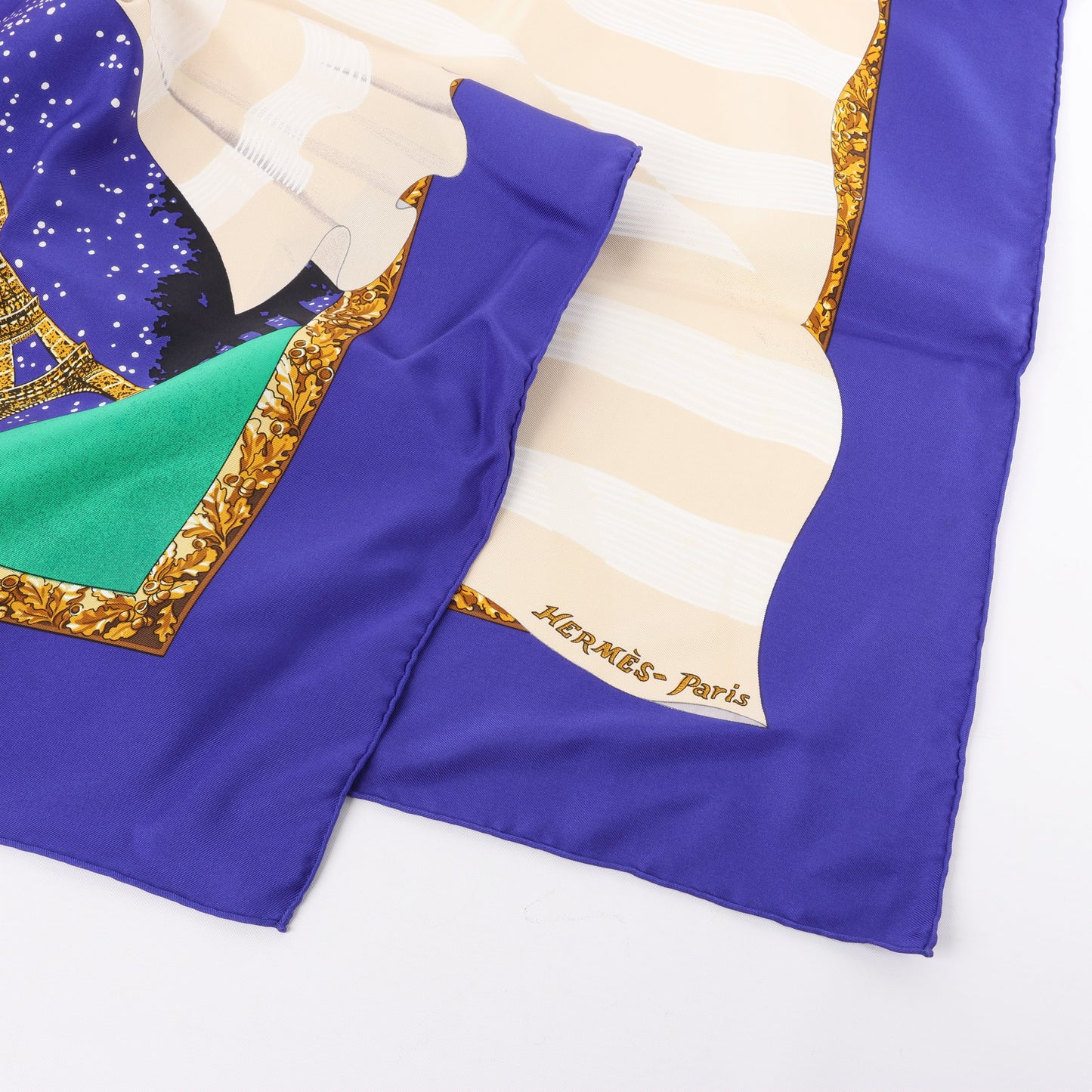 Hermès Carré 90 "Souvenirs de Paris" 100% Silk Scarf in Blue