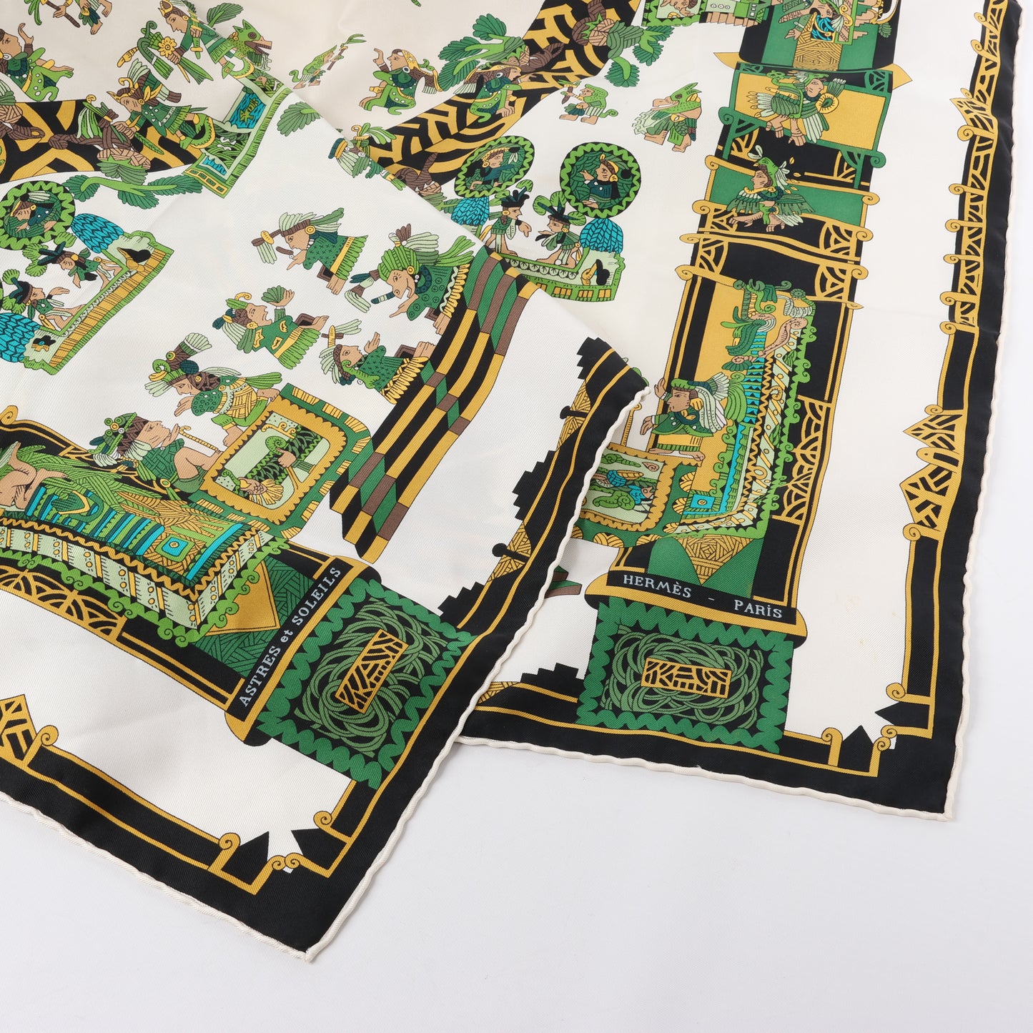 Hermès Carré 90 "ASTRES et SOLEILS" 100% Silk Scarf in Green