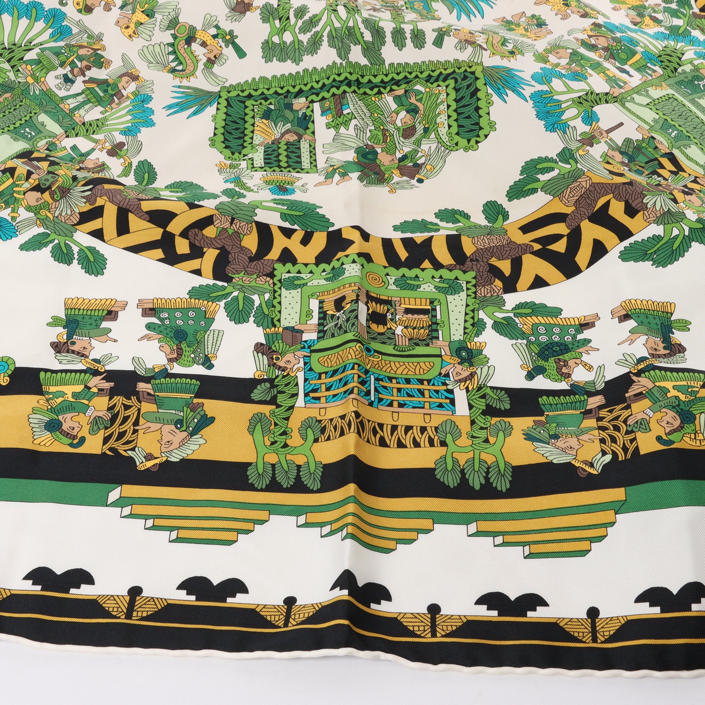 Hermès Carré 90 "ASTRES et SOLEILS" 100% Silk Scarf in Green