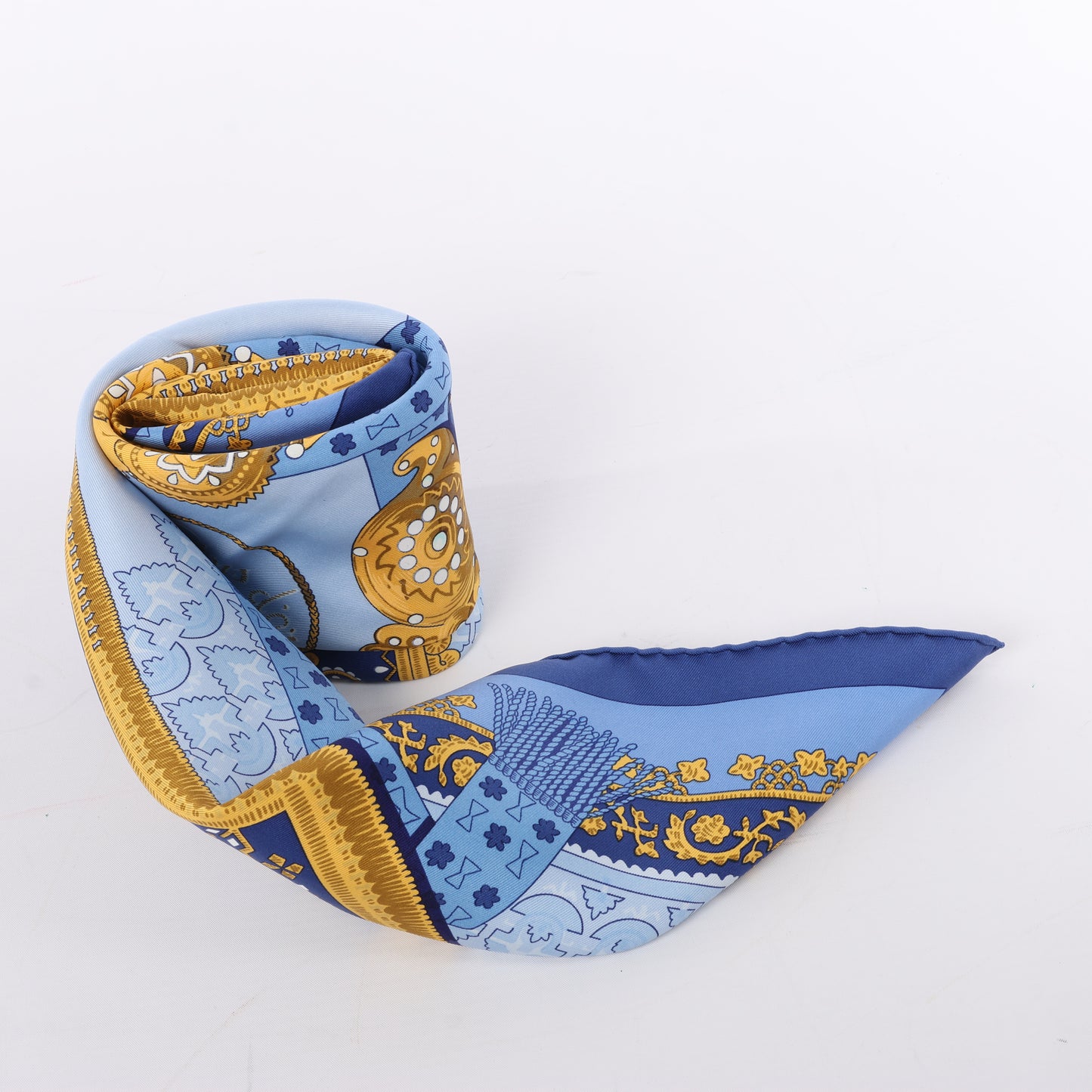 Hermès Carré 90 "Brins d’or Kin" 100% Silk Scarf in Blue