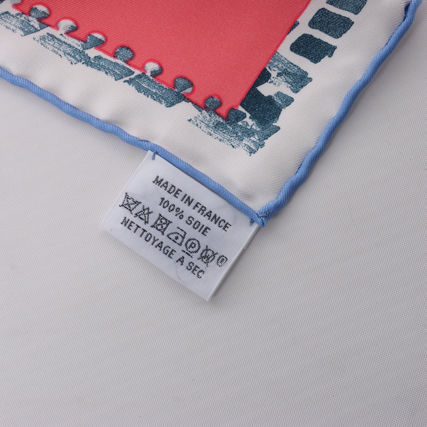 Hermès Carré 90 "Chevaloscope" 100% Silk Scarf in Pink
