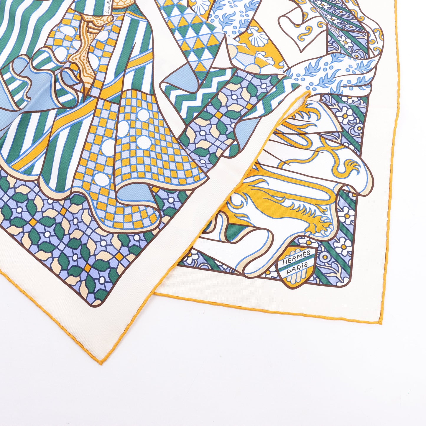 Hermès Carré 90 "DUELS ONIRIQUES" 100% Silk Scarf in Multicolor