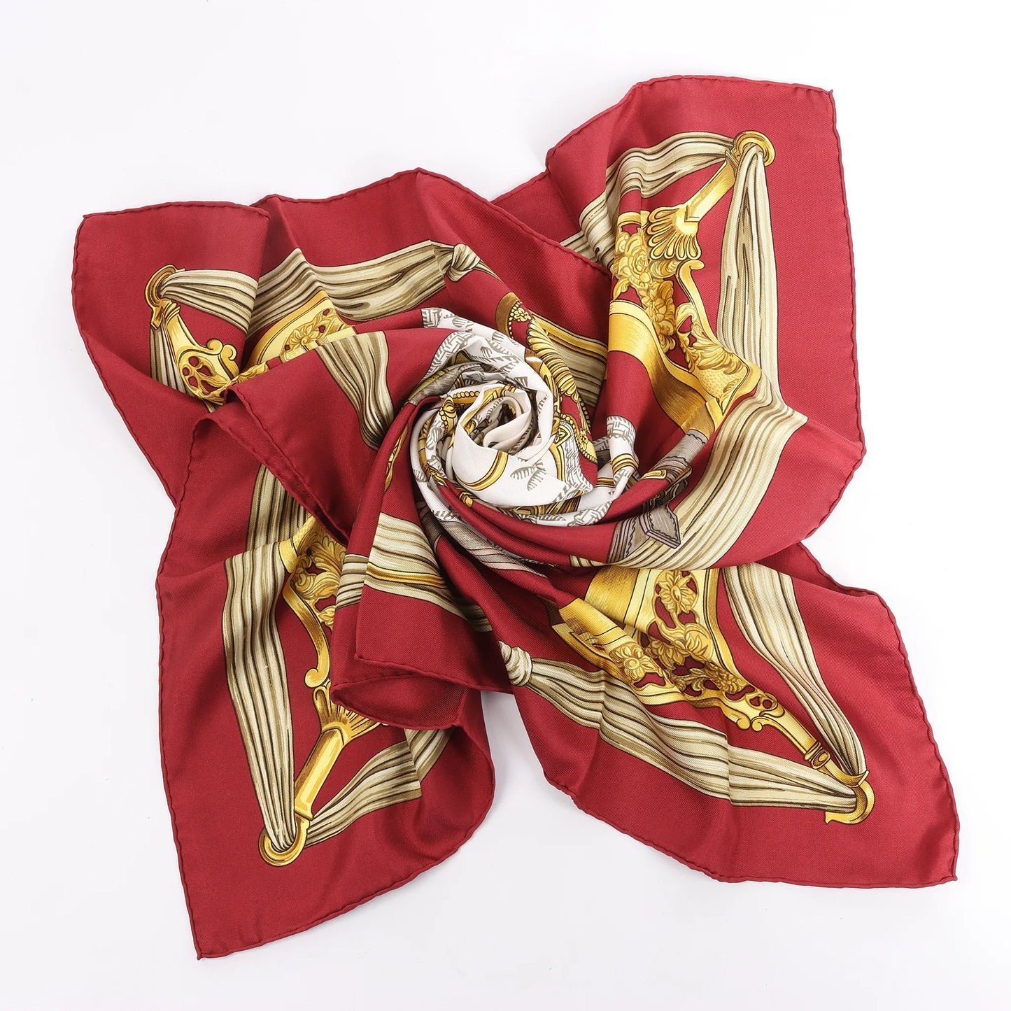 Hermès Carré 90 „ETRIERS“ Seidentaschentuch in Rot