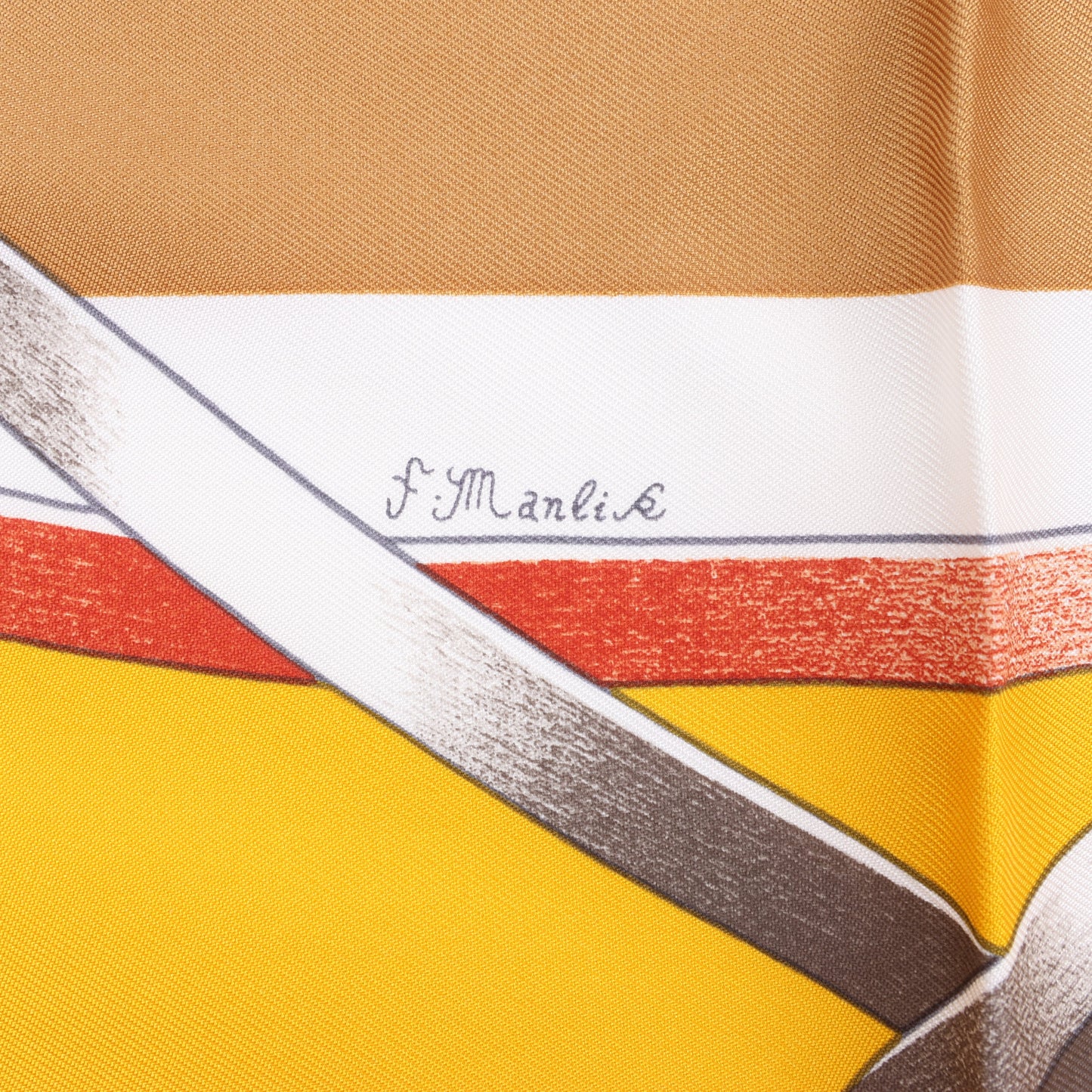 Hermès Carré 90 „FIGURE ARTISTIQUE“ Schal aus 100 % Seide in Orange