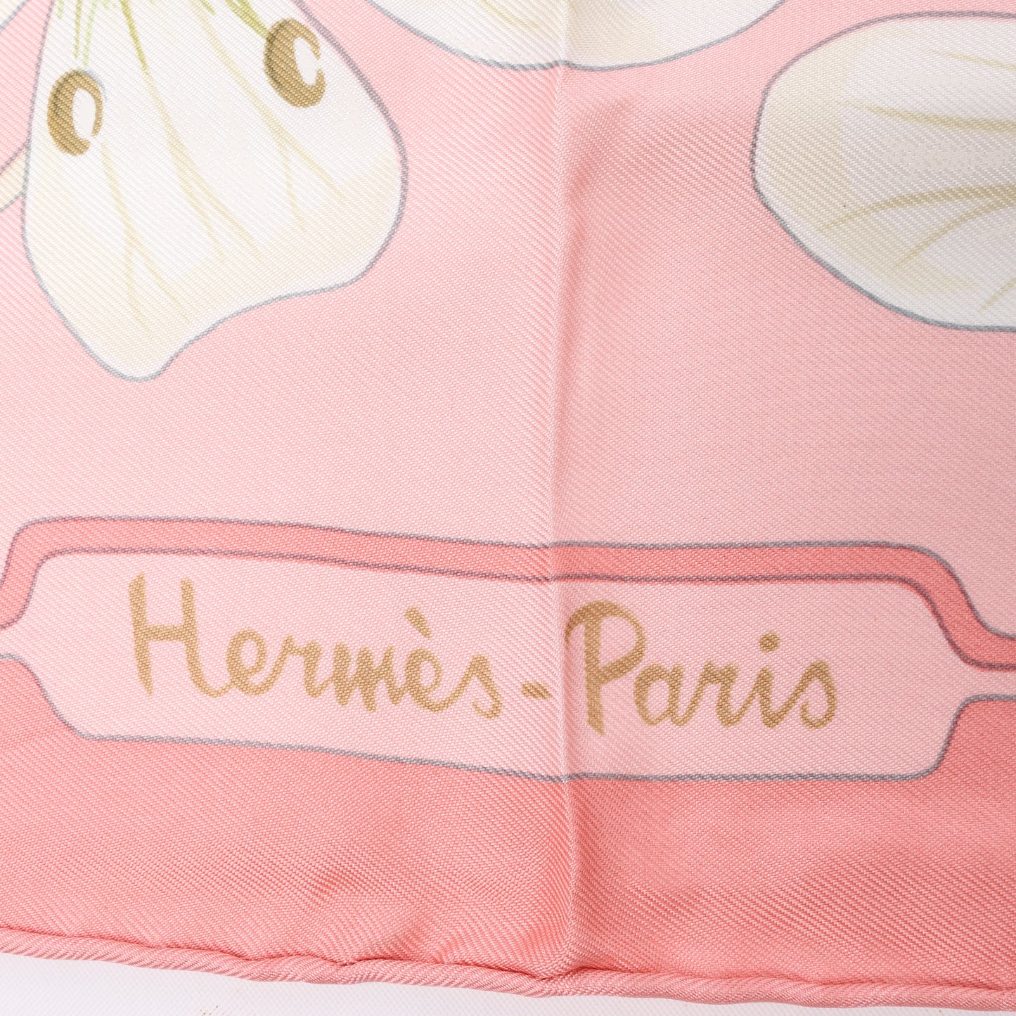 Hermès Carré 90 " Flora Graeca" 100% Silk Scarf in Pink